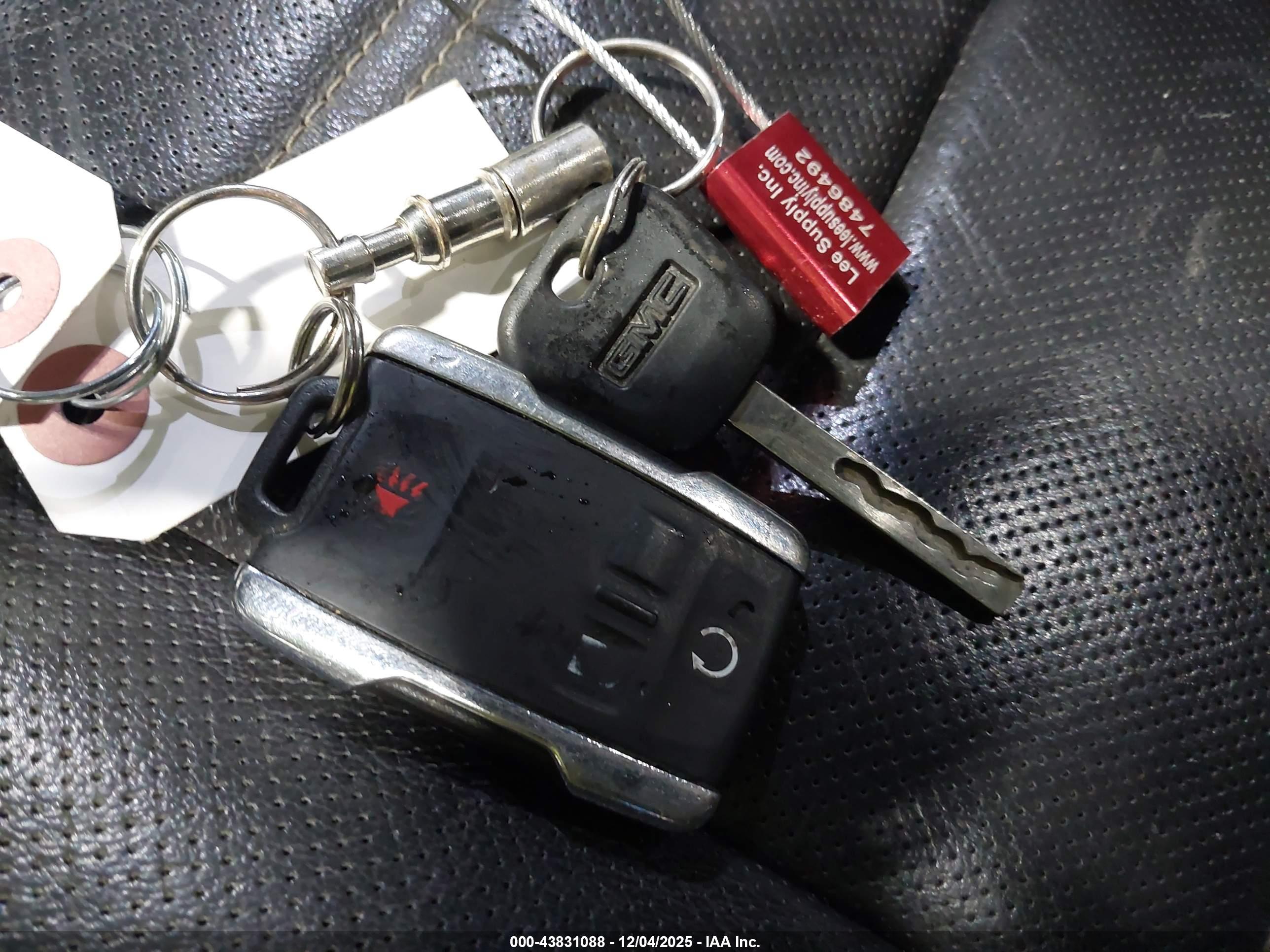 GMC SIERRA image 11