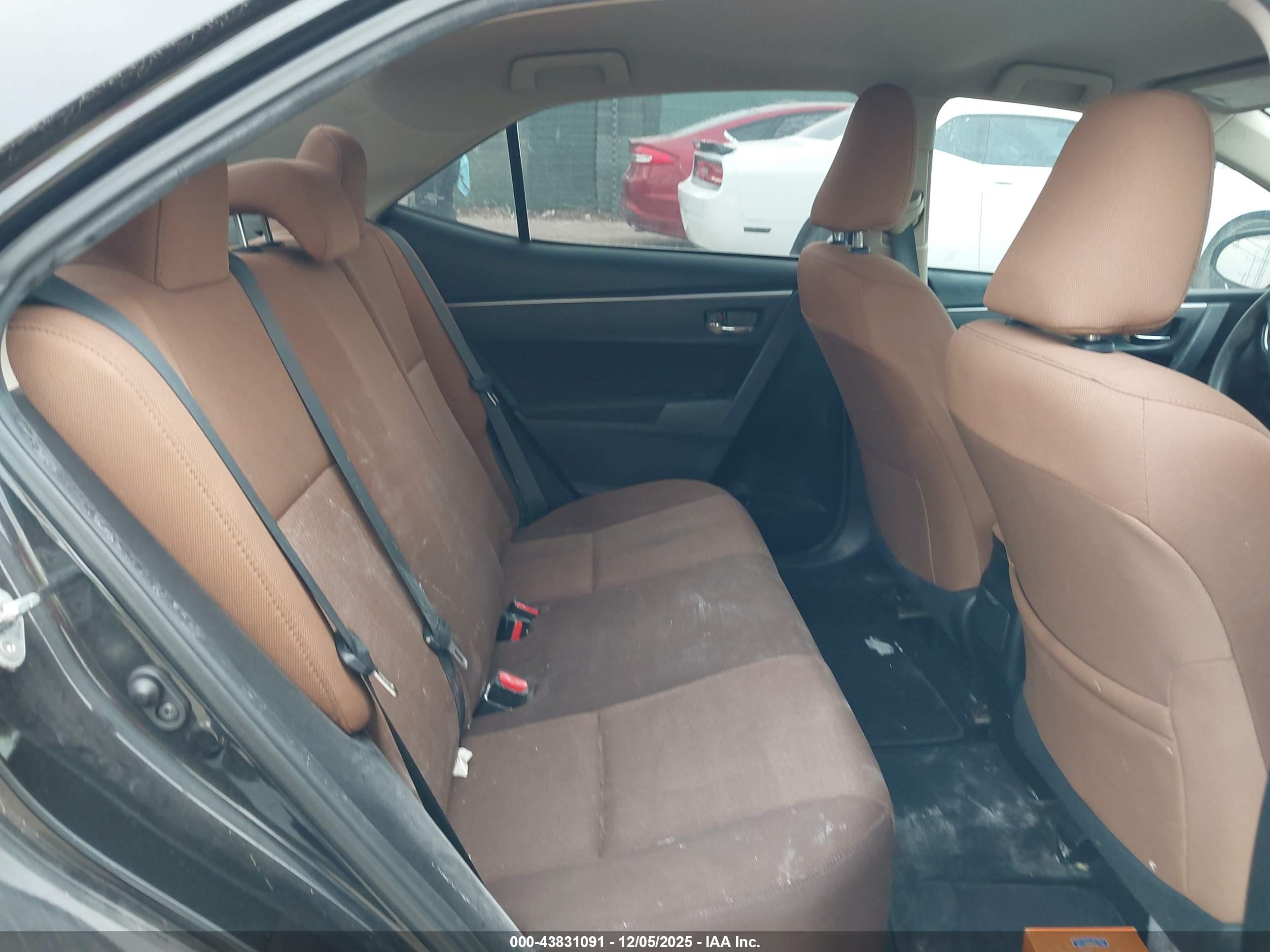 TOYOTA COROLLA image 8