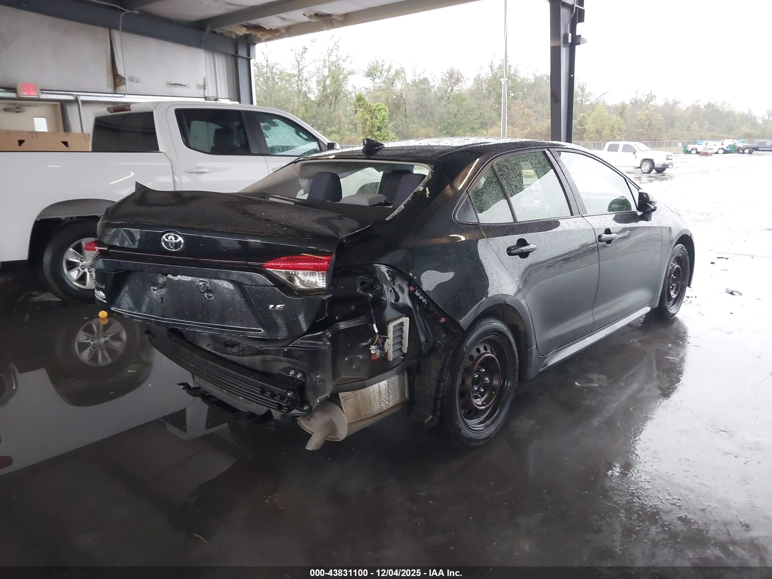TOYOTA COROLLA image 4