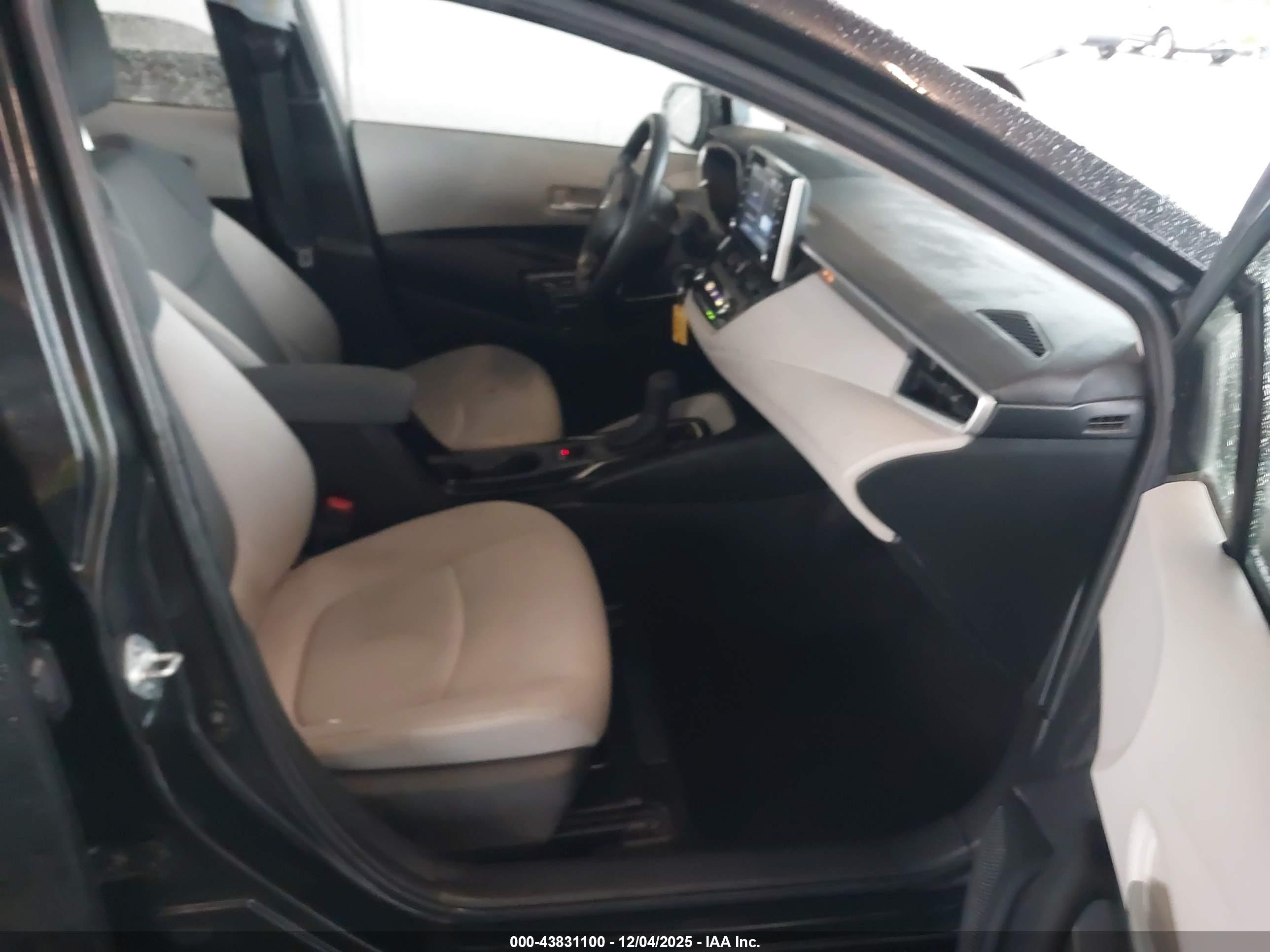 TOYOTA COROLLA image 5