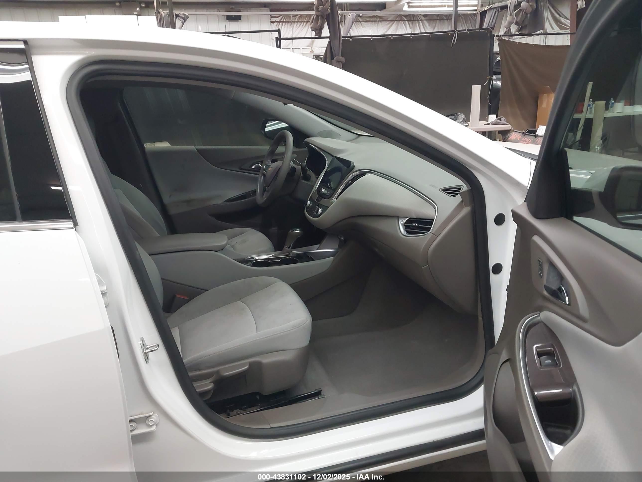 CHEVROLET MALIBU image 5