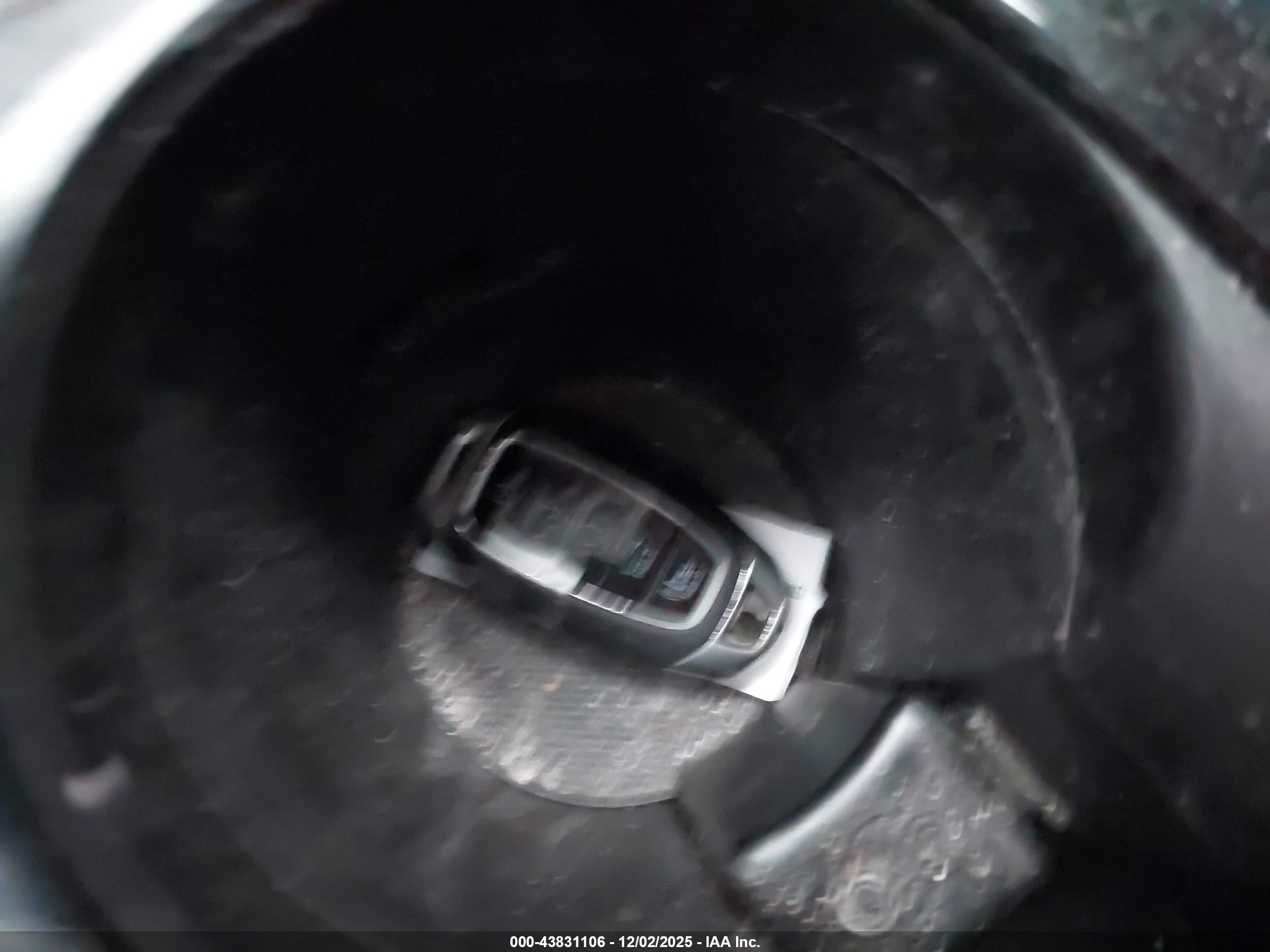 HYUNDAI ELANTRA image 11