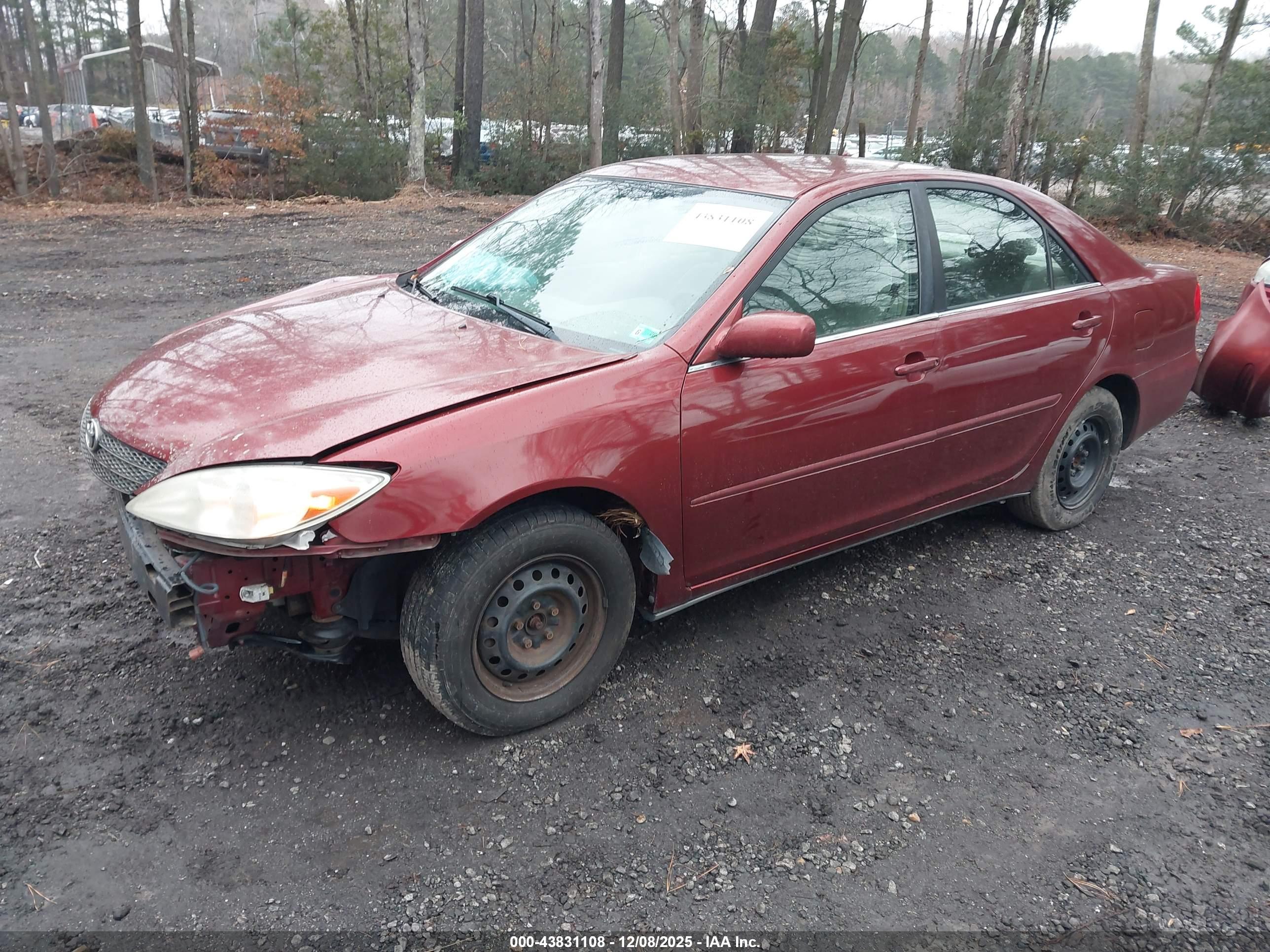 TOYOTA CAMRY image 2