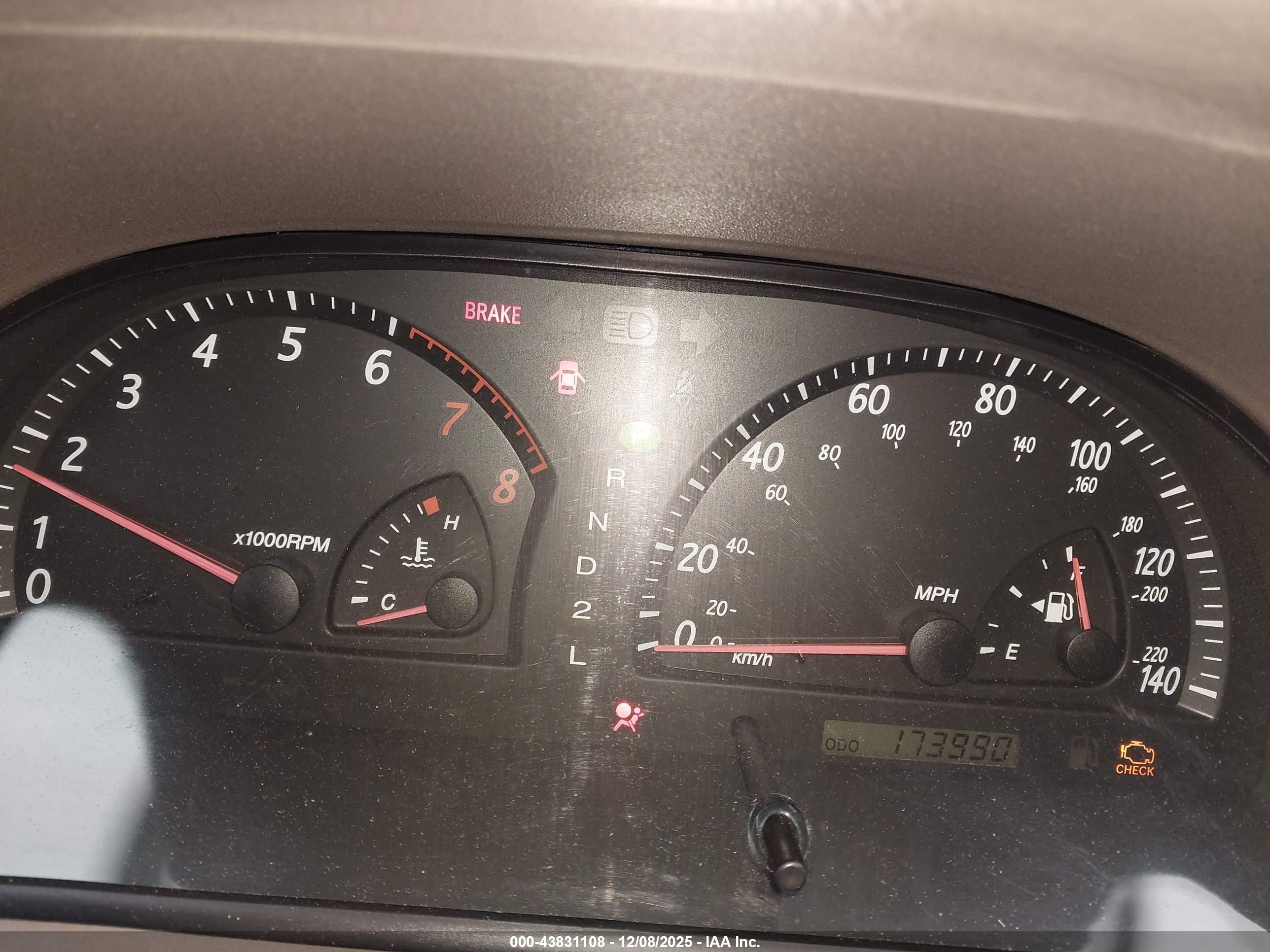 TOYOTA CAMRY image 7