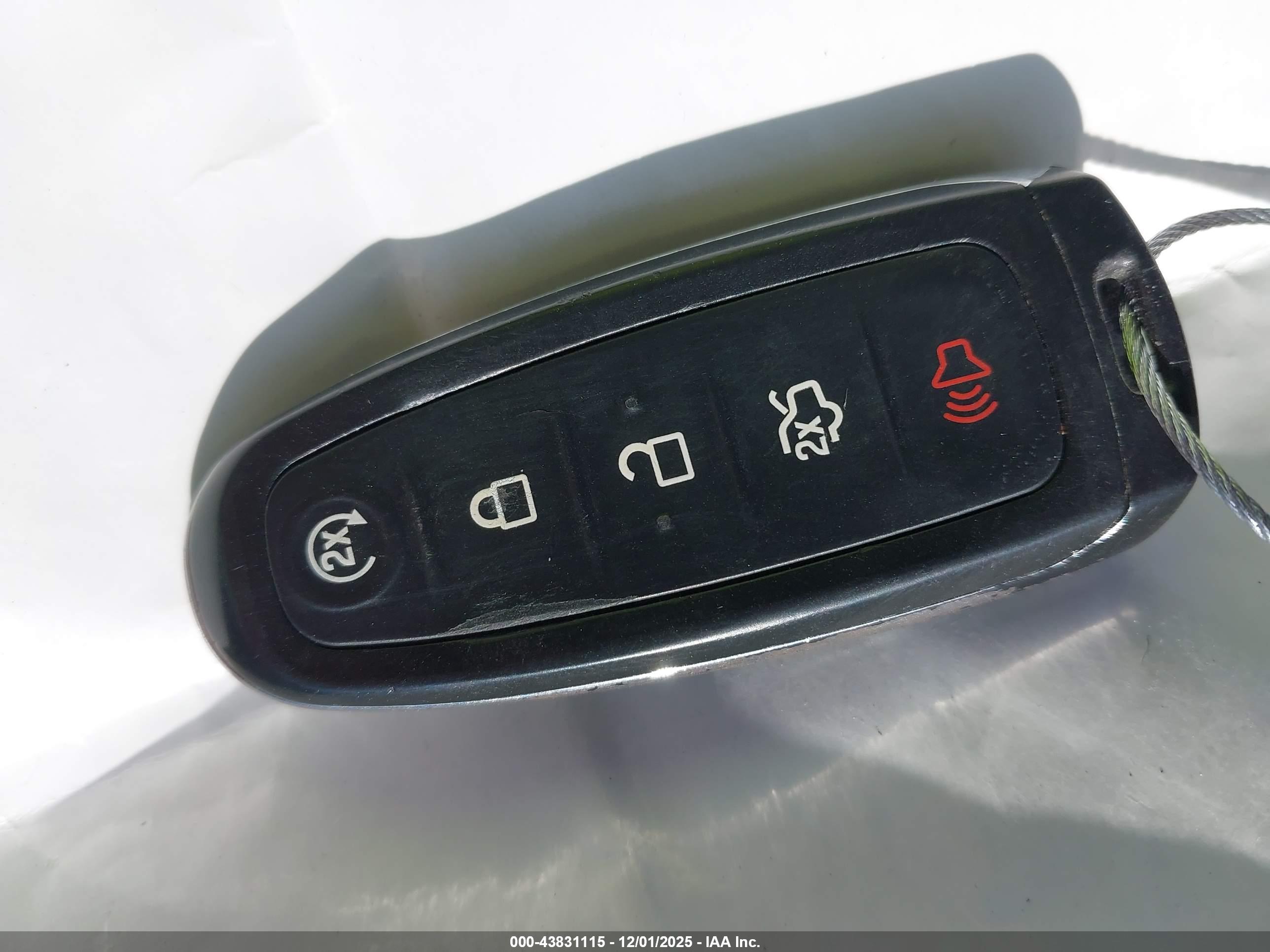 FORD C-MAX image 11