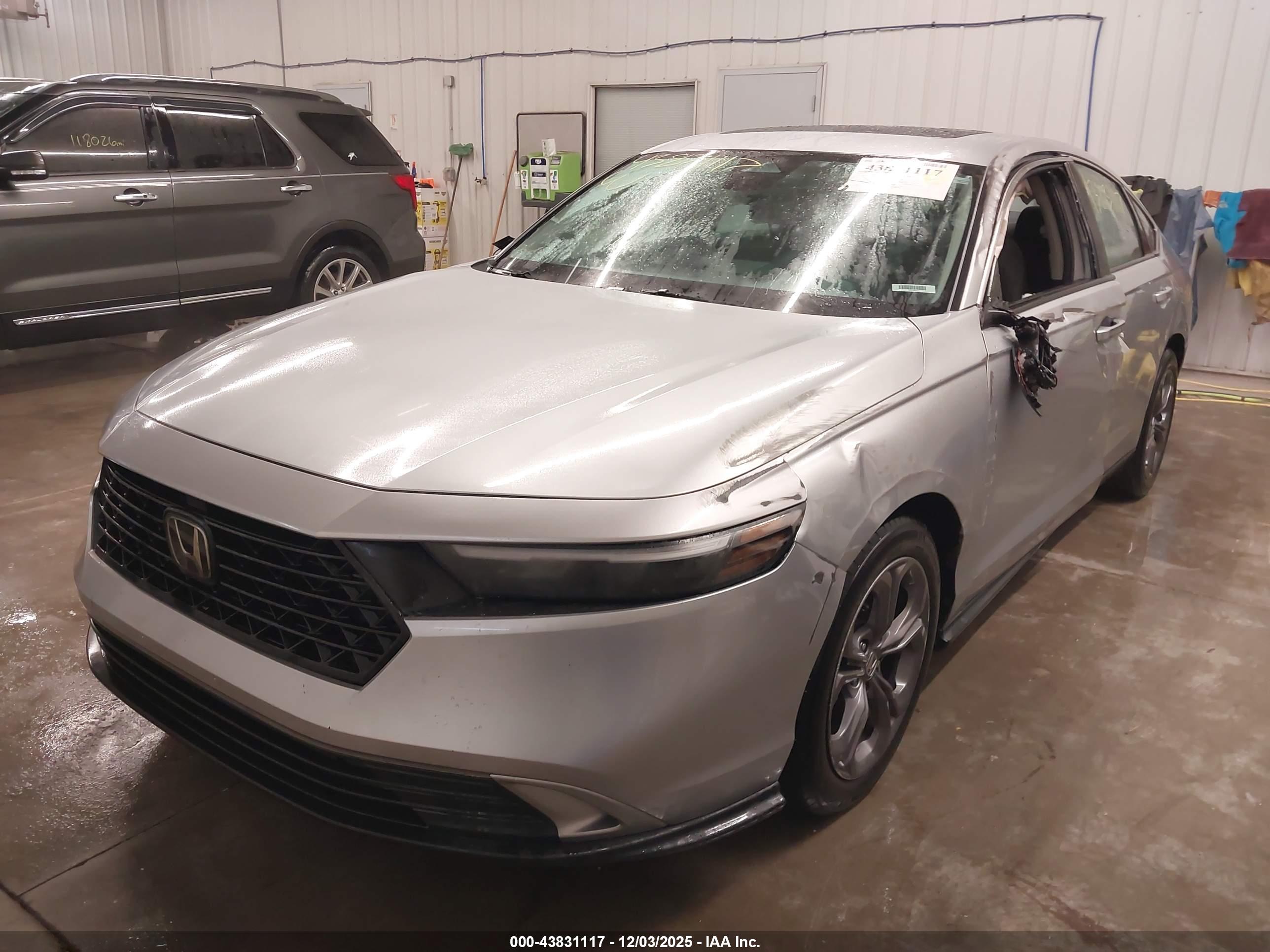 HONDA ACCORD image 2
