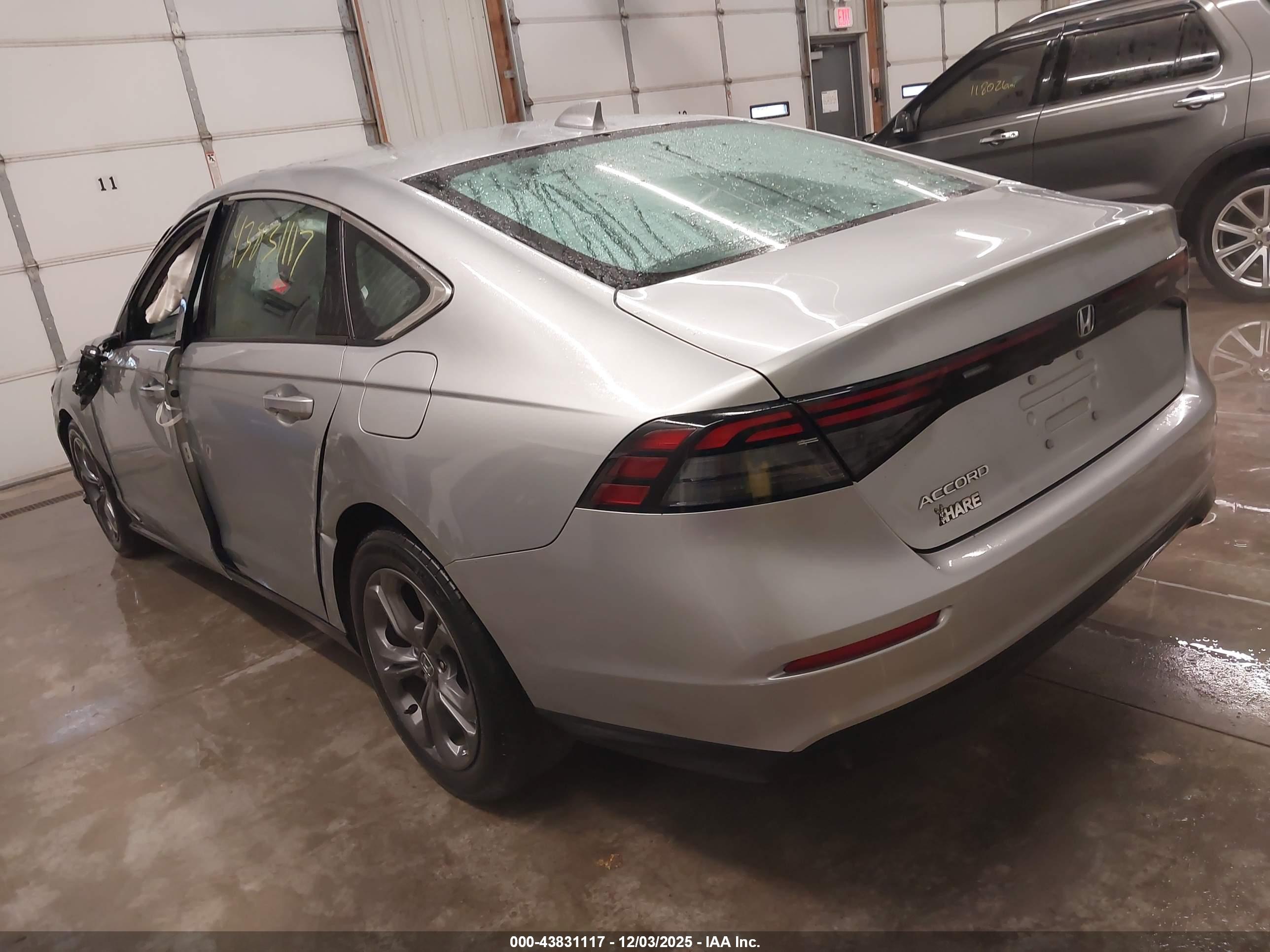 HONDA ACCORD image 3