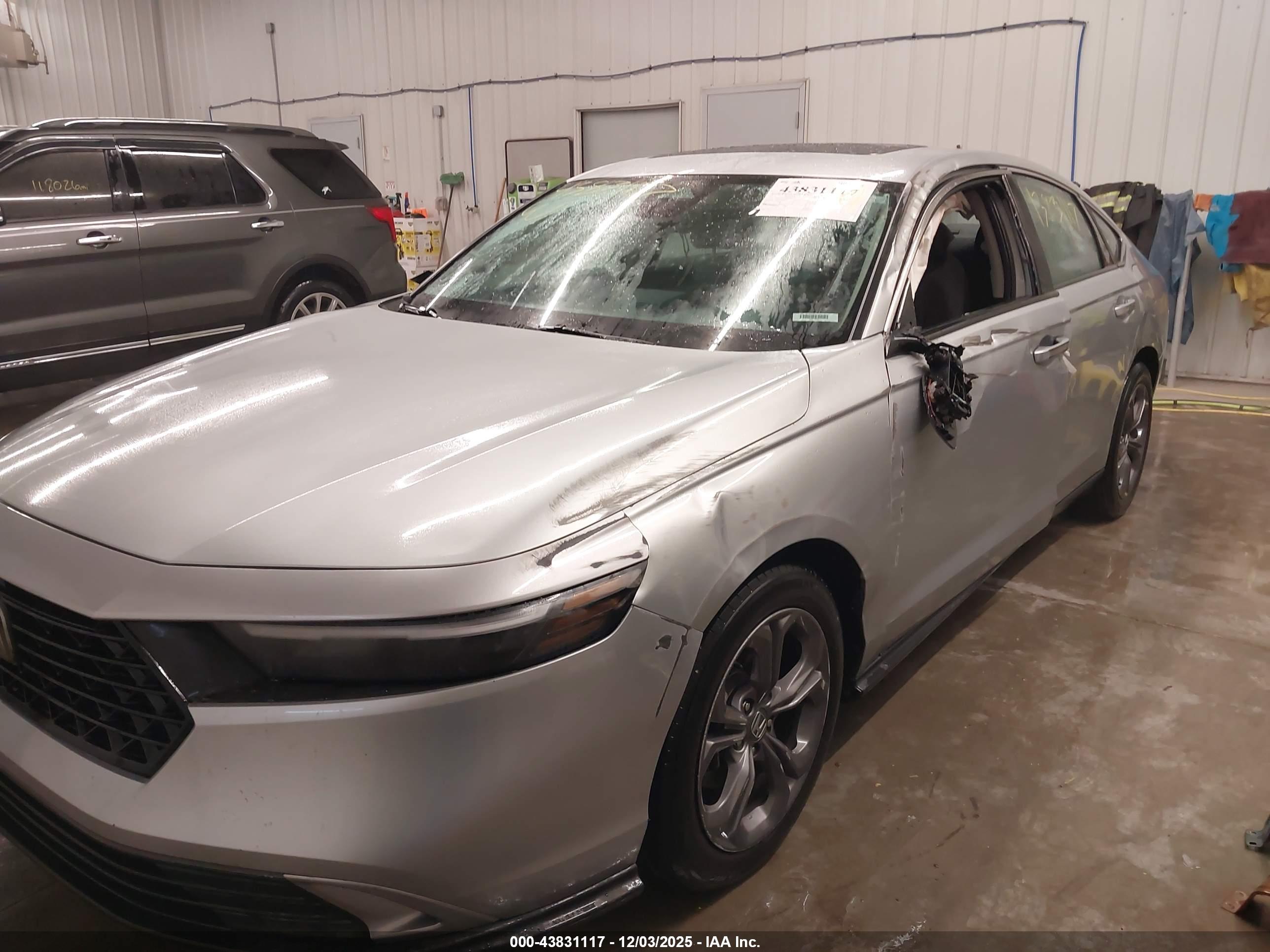 HONDA ACCORD image 6