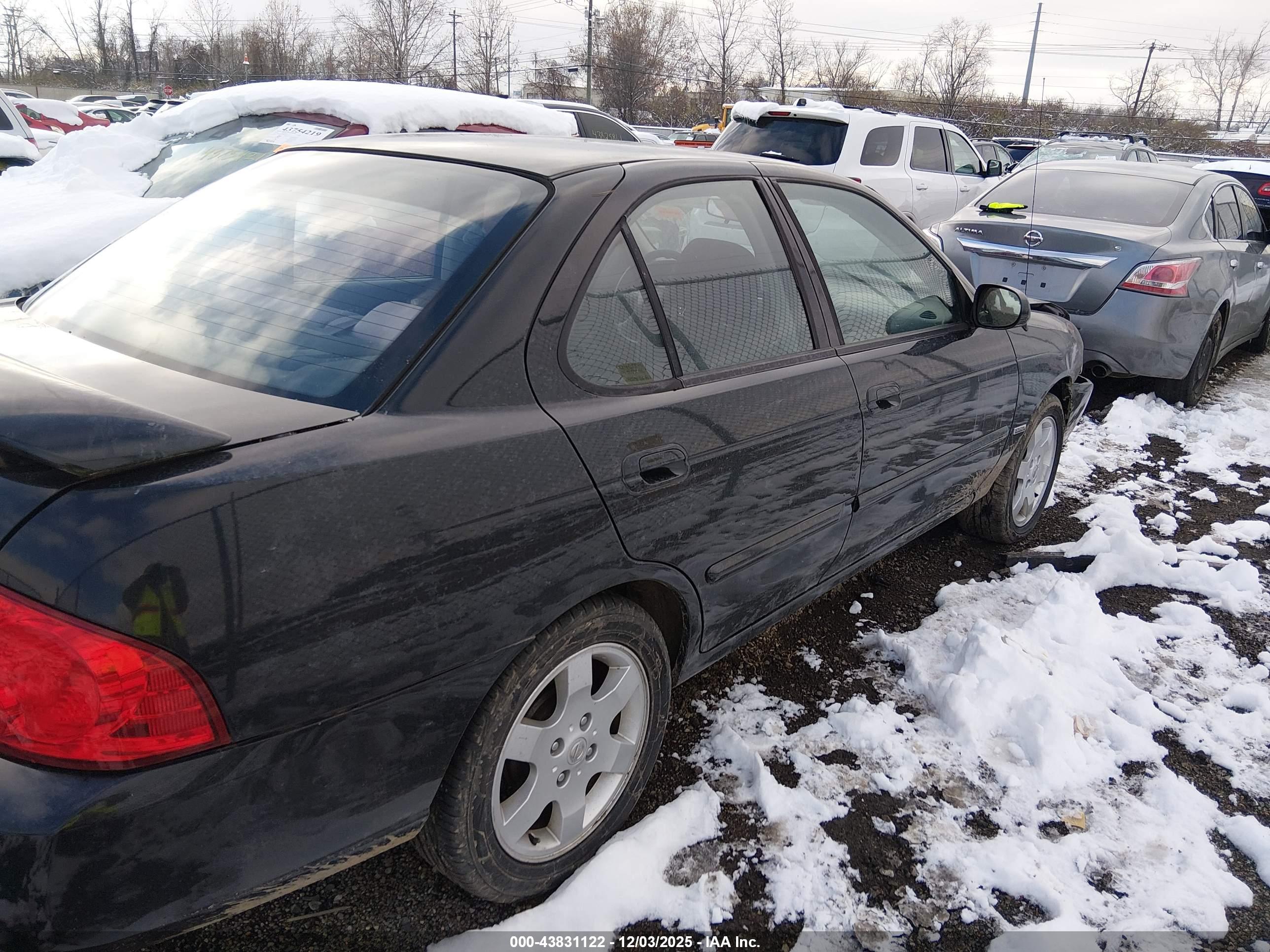 NISSAN SENTRA image 4