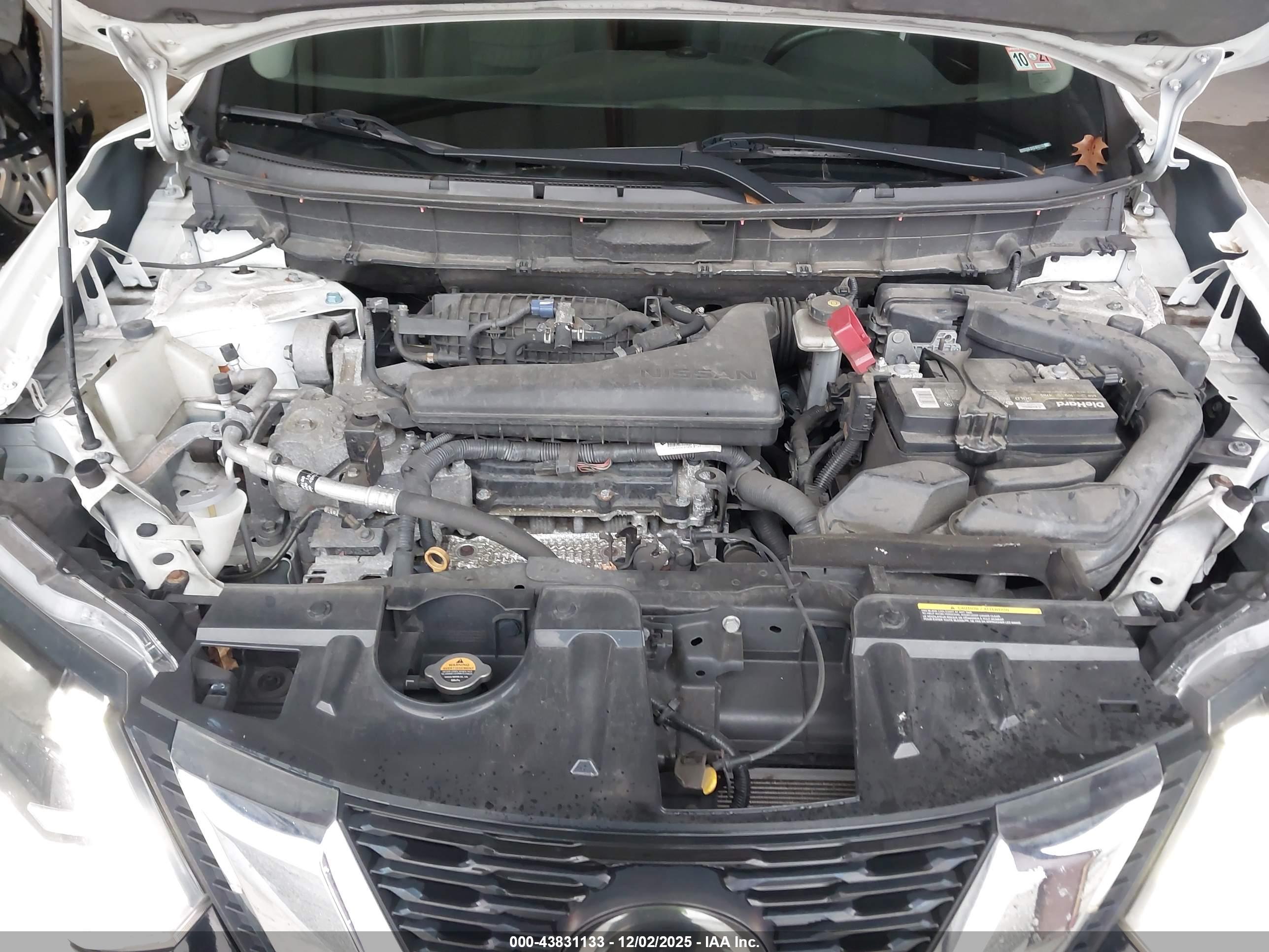 NISSAN ROGUE image 10