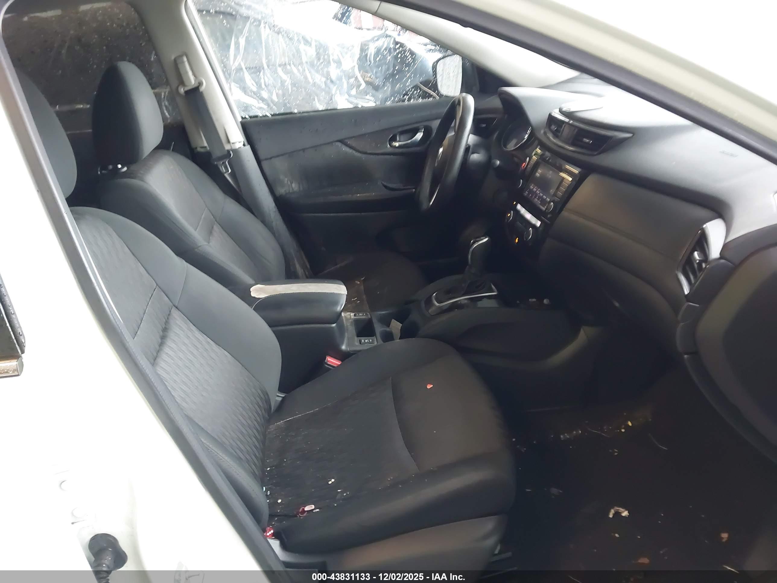 NISSAN ROGUE image 5