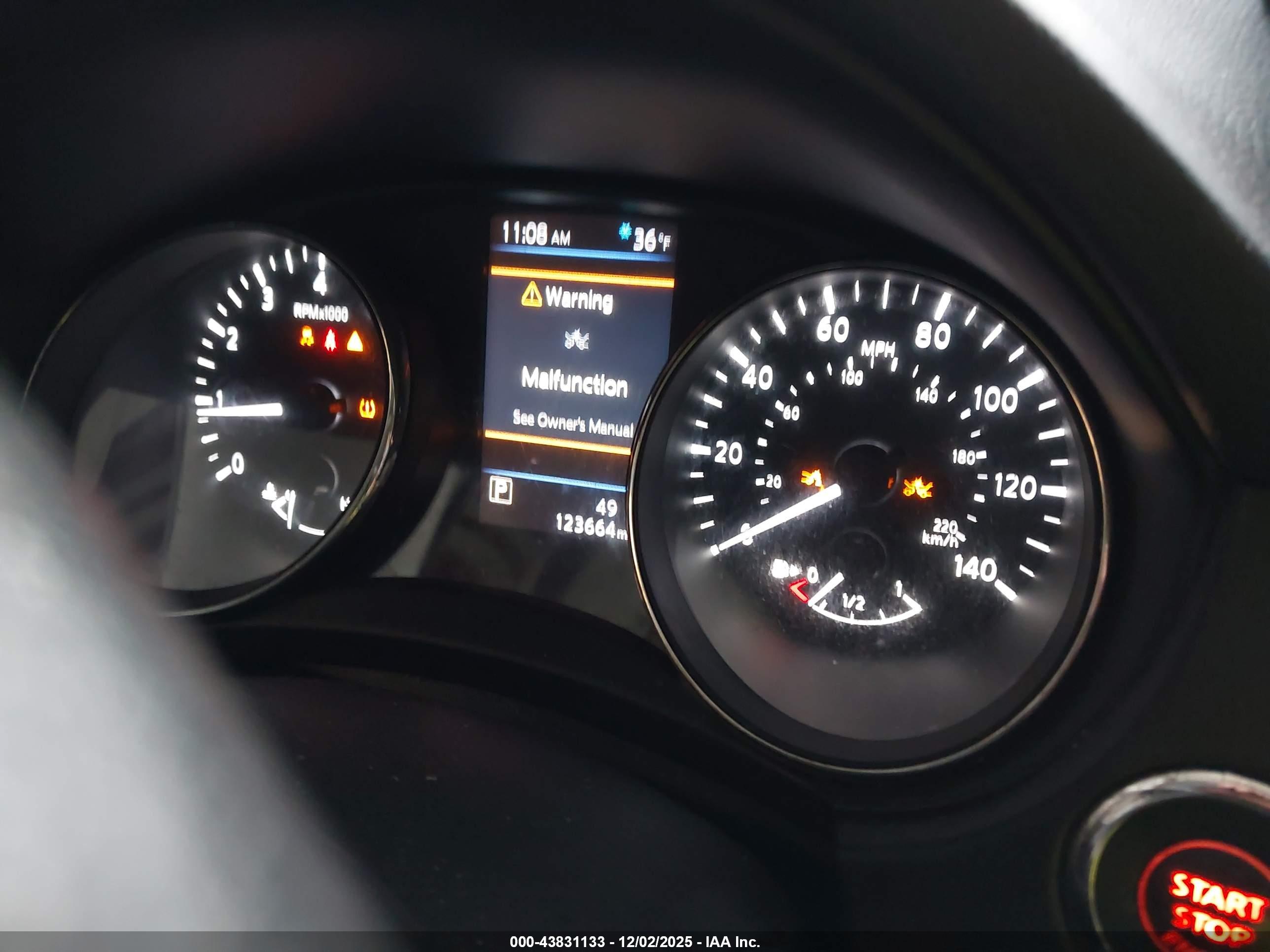 NISSAN ROGUE image 7