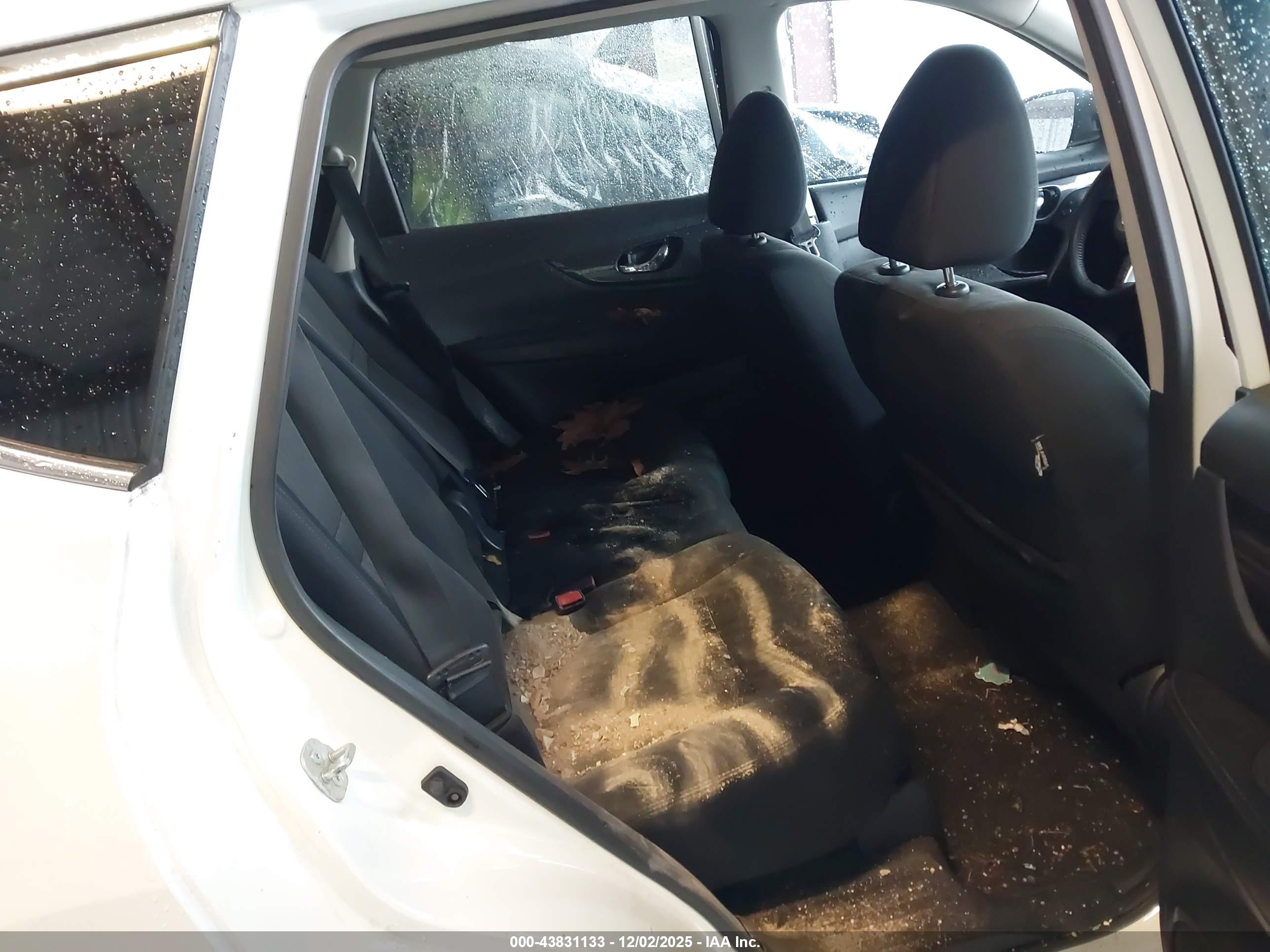 NISSAN ROGUE image 8