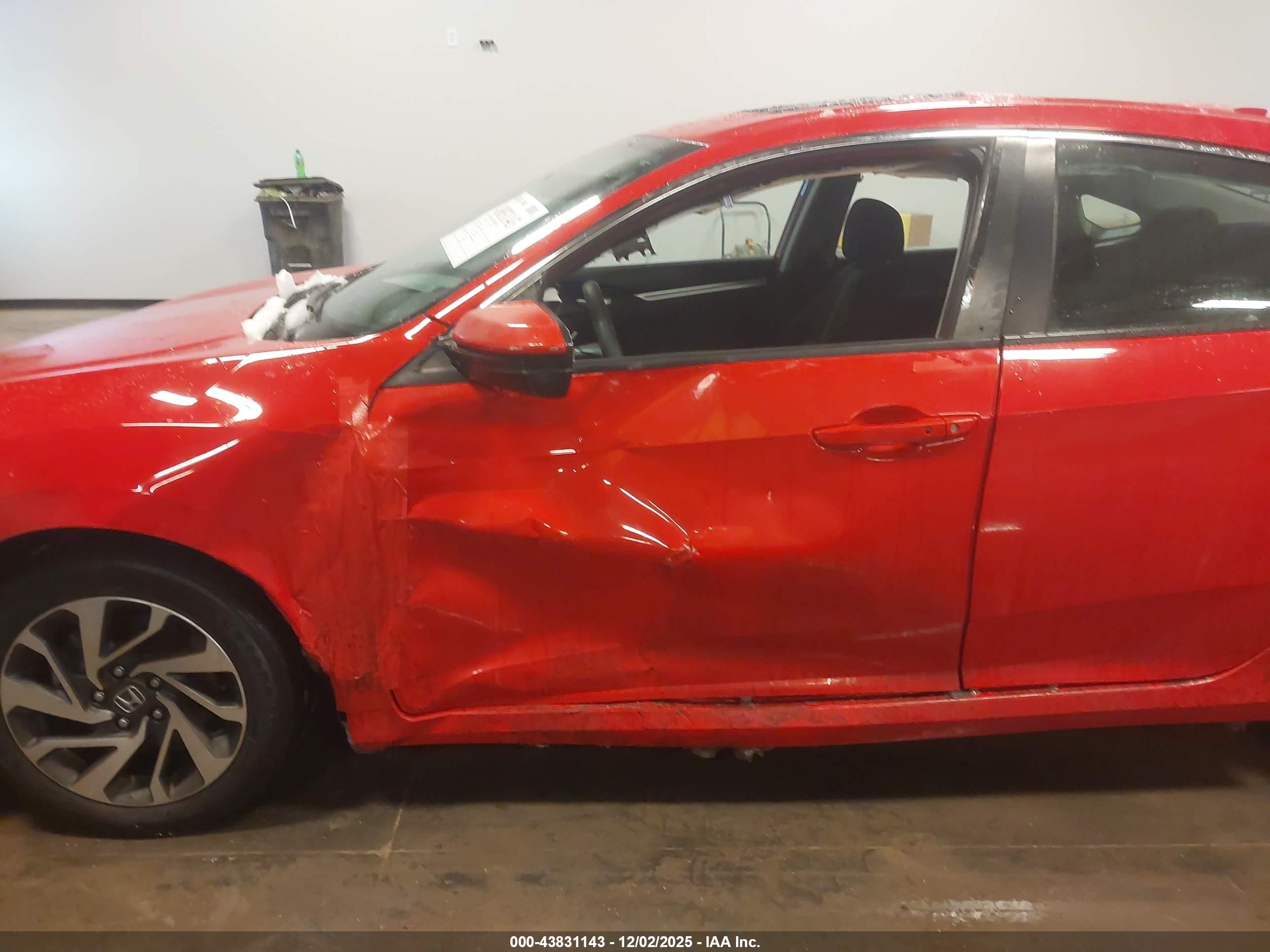 HONDA CIVIC image 6