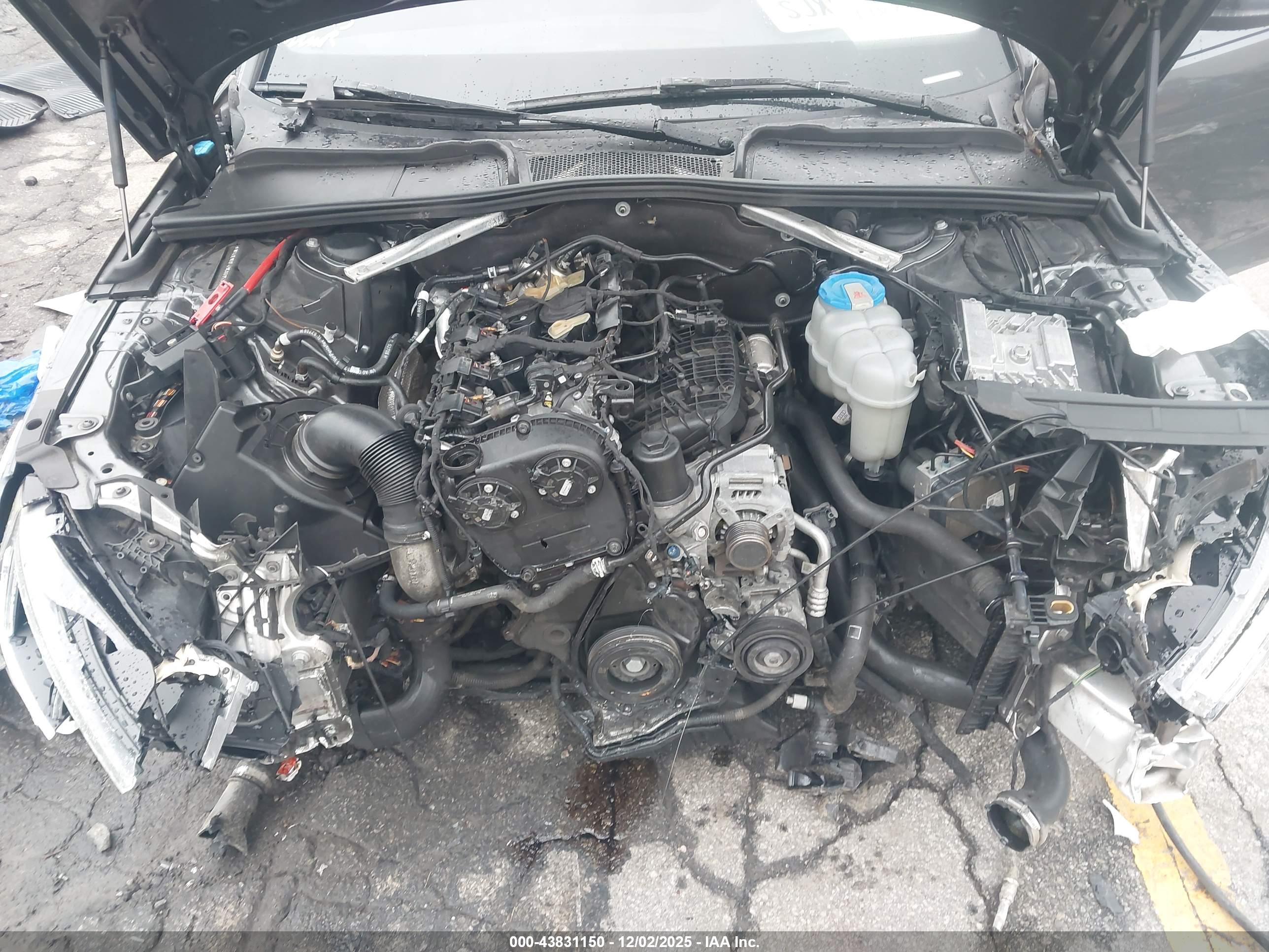 AUDI A4 image 10