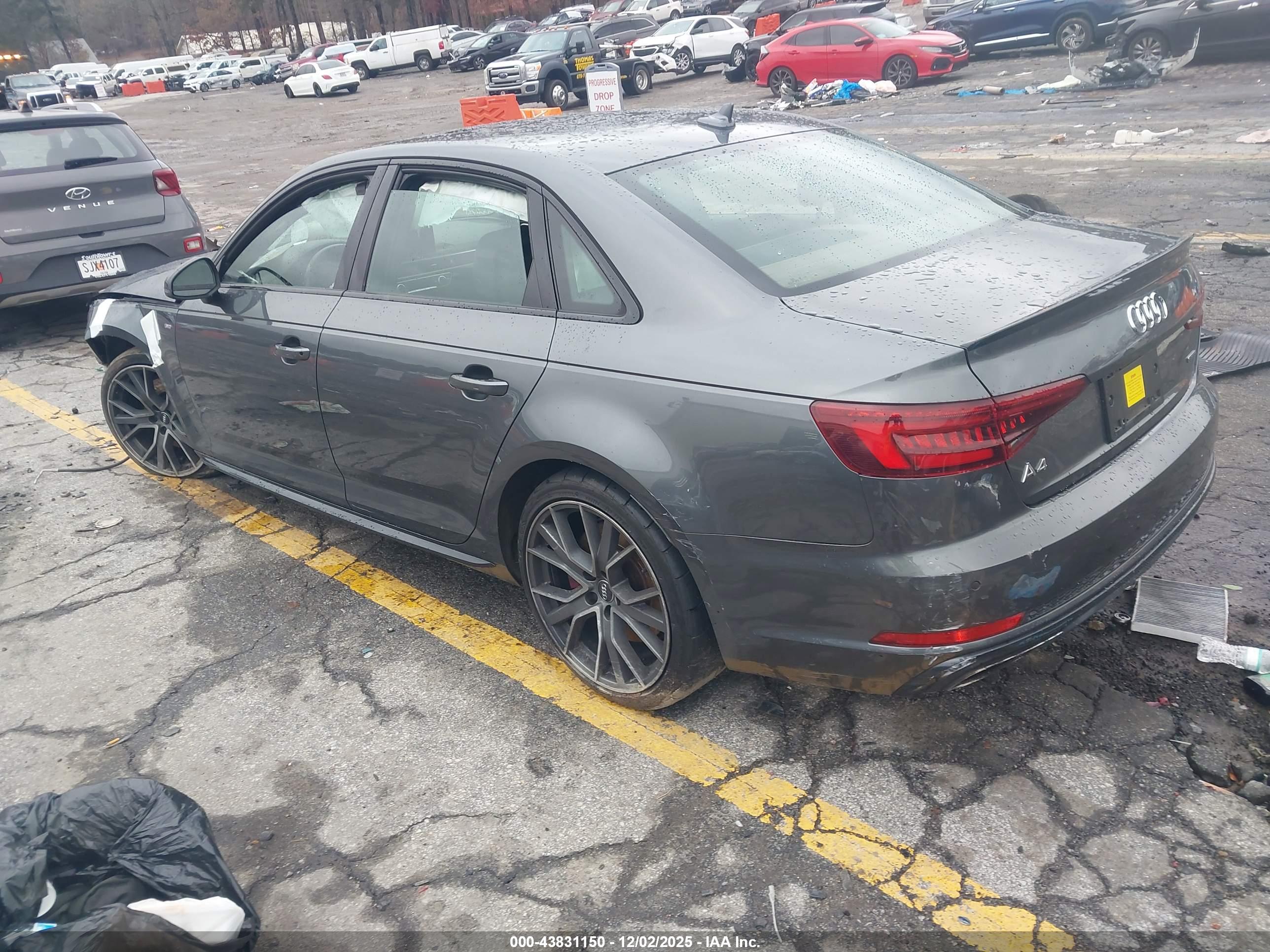 AUDI A4 image 3