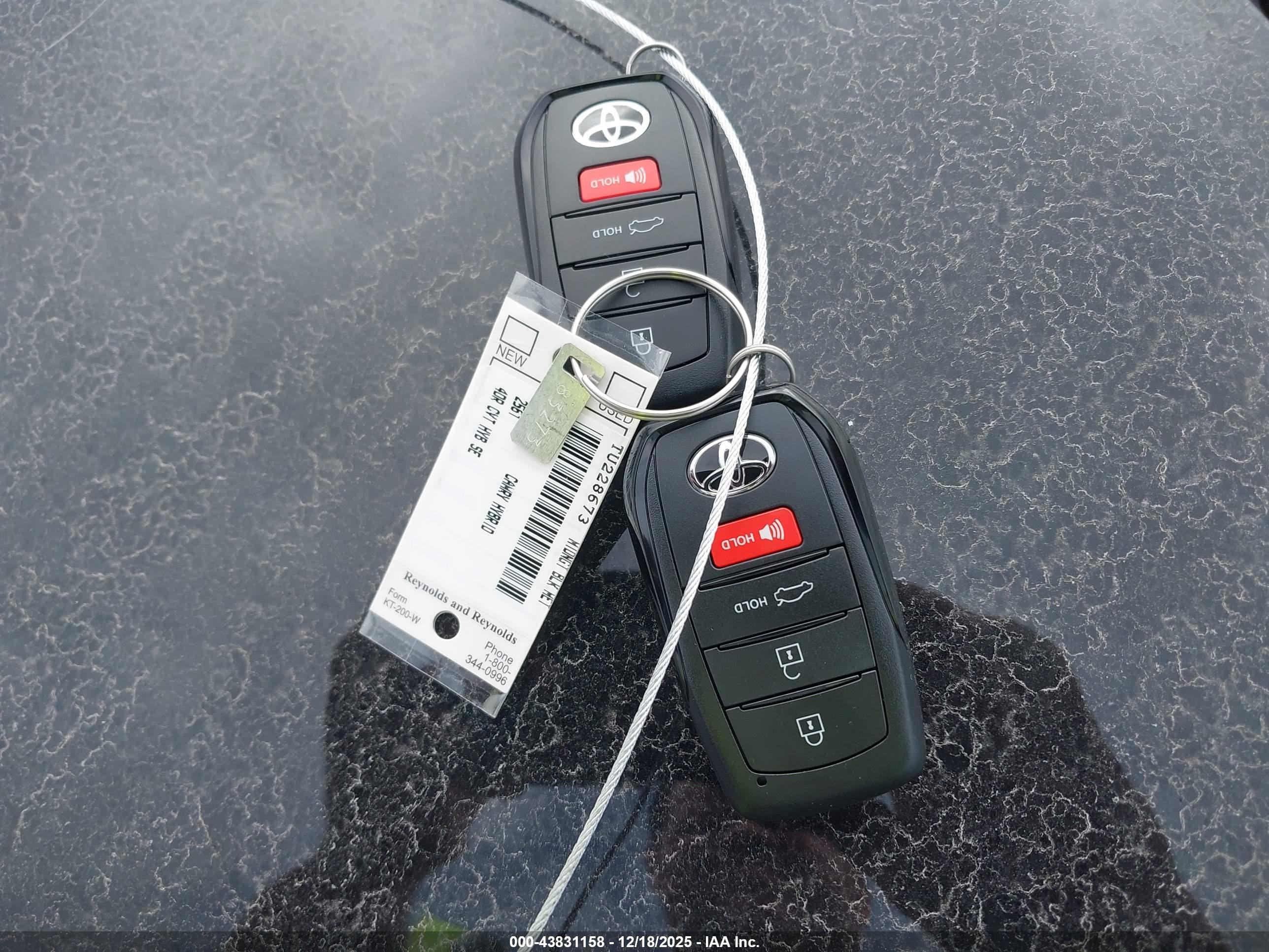 TOYOTA CAMRY image 11