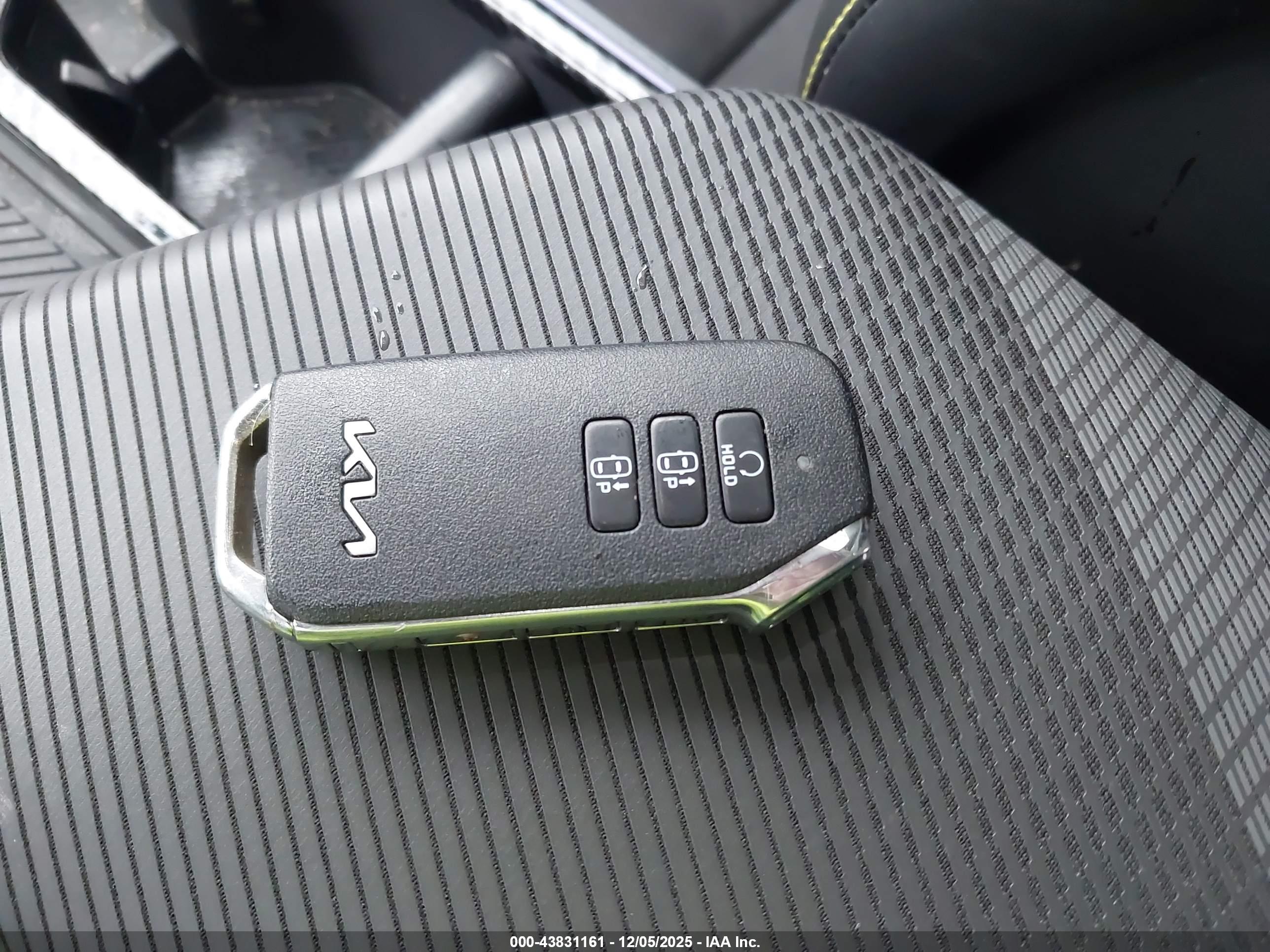 KIA EV6 image 11
