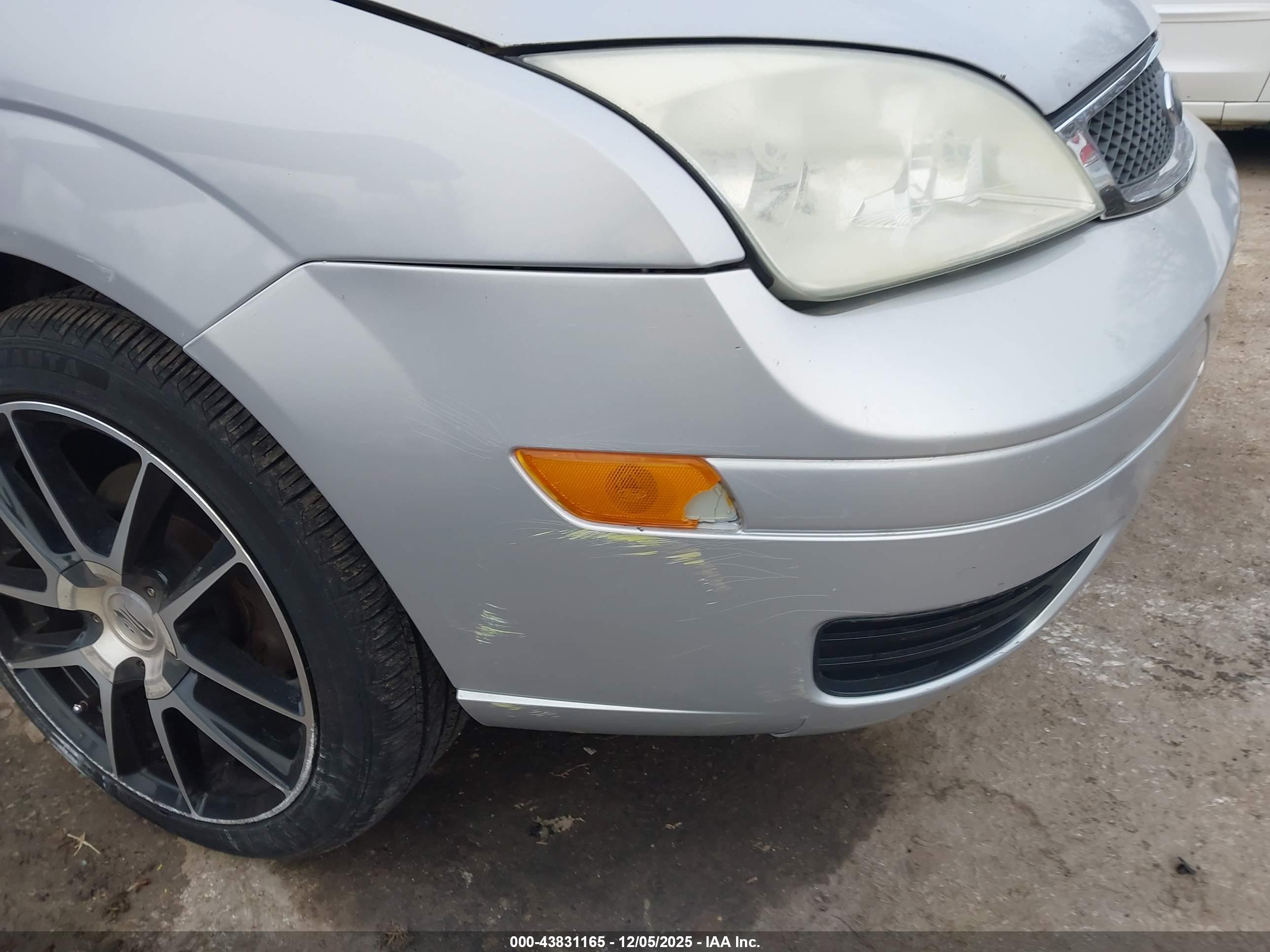 FORD FOCUS image 6