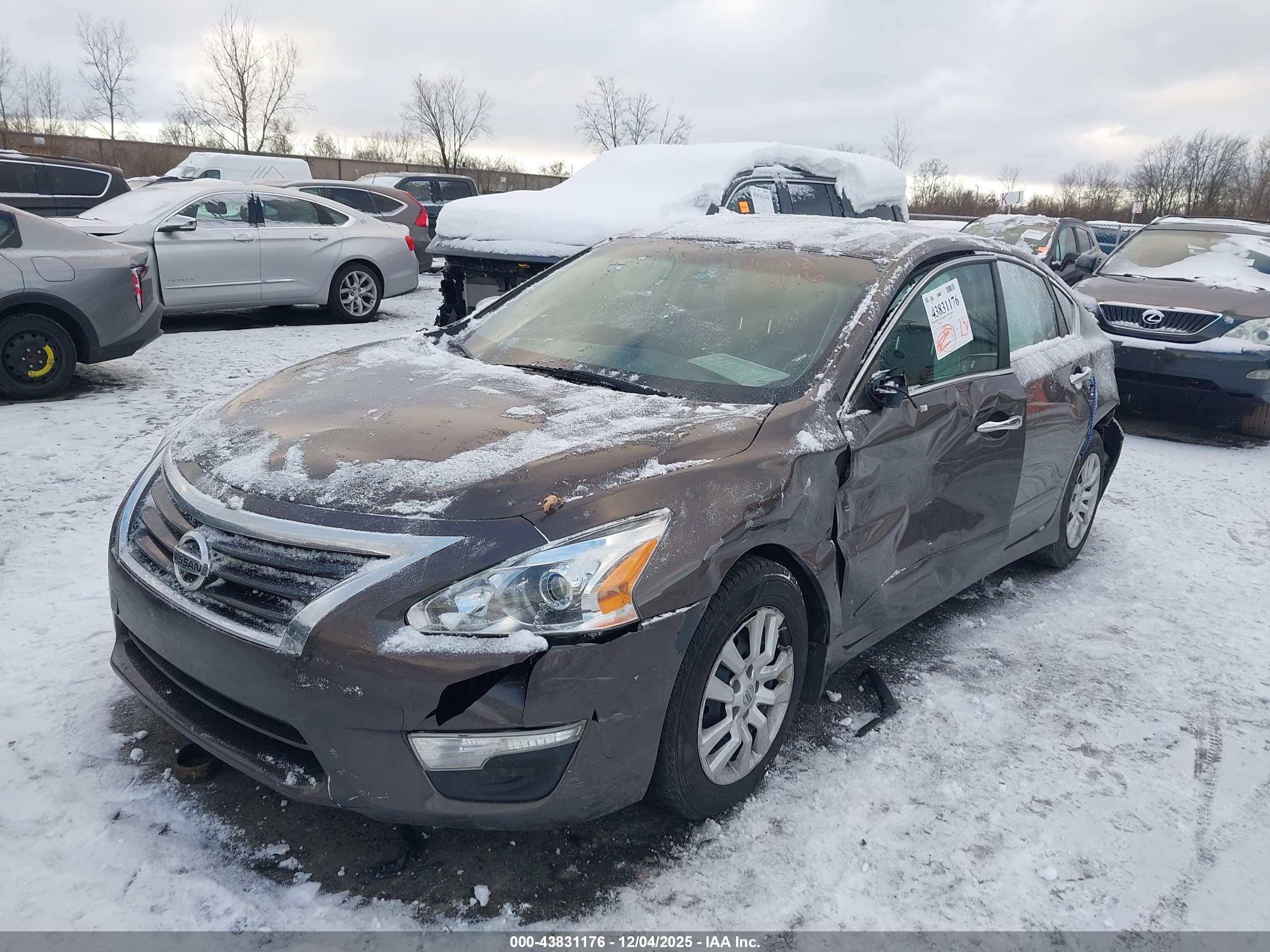 NISSAN ALTIMA image 2