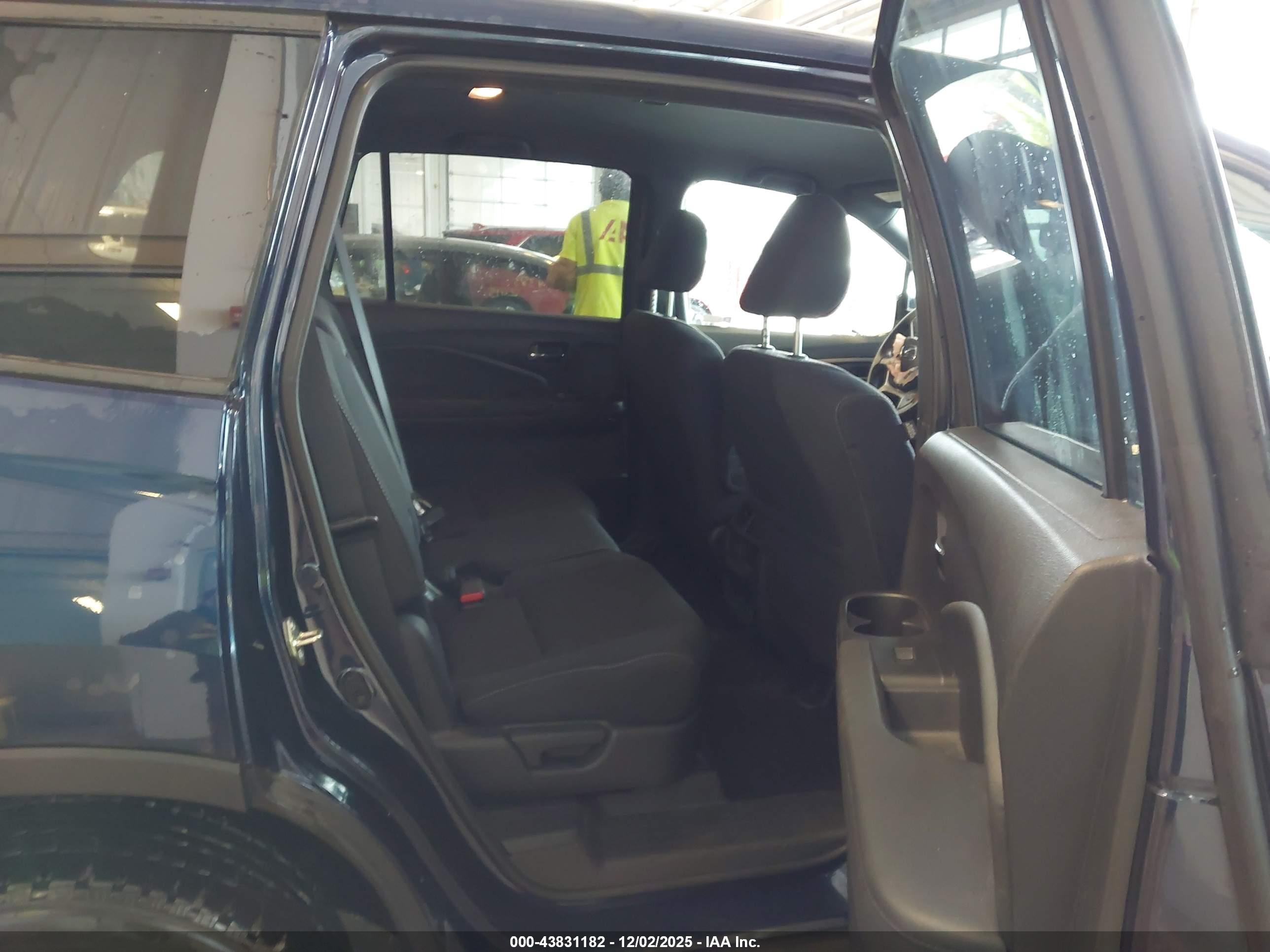 HONDA PASSPORT image 8
