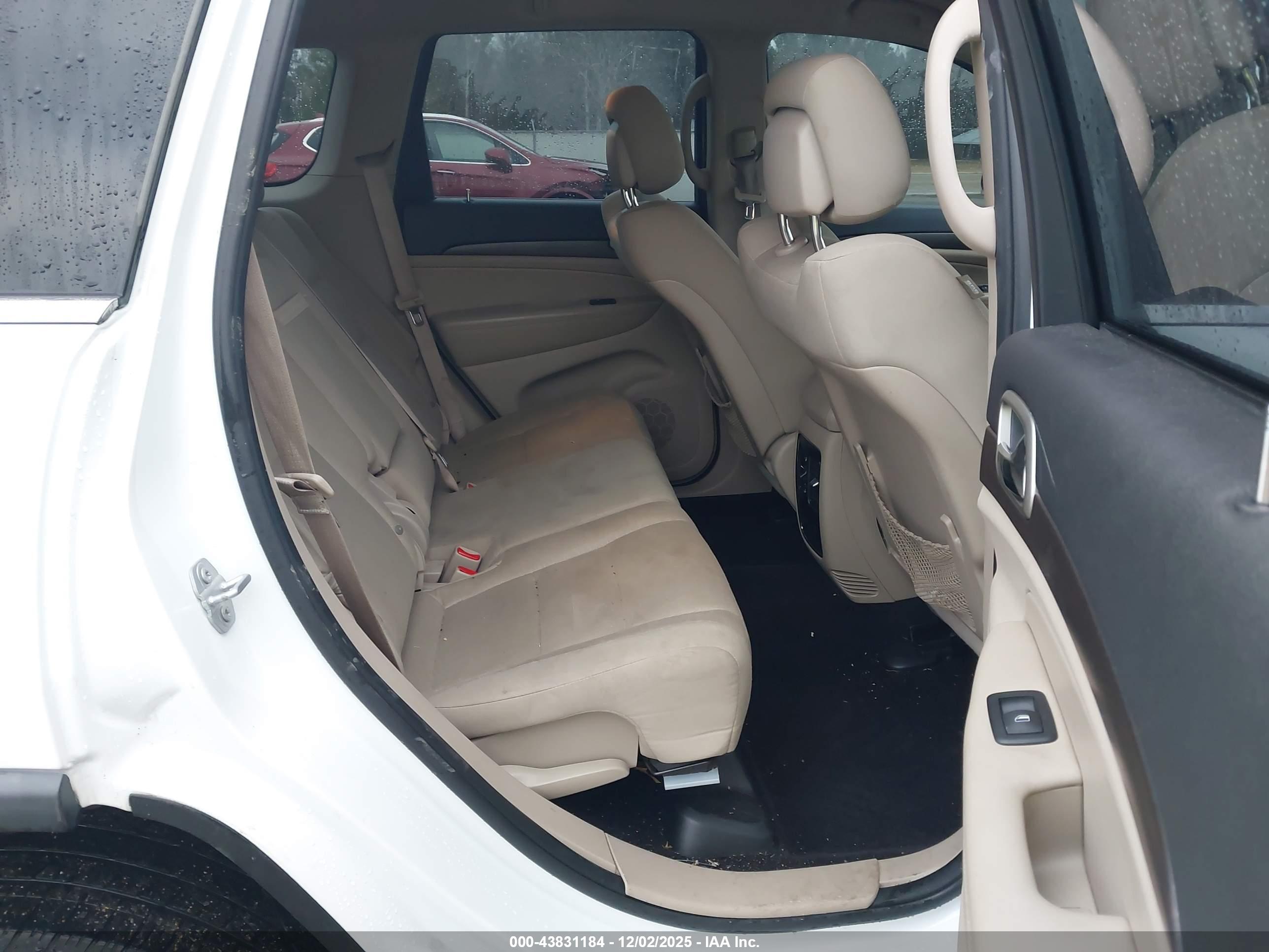 JEEP GRAND image 8