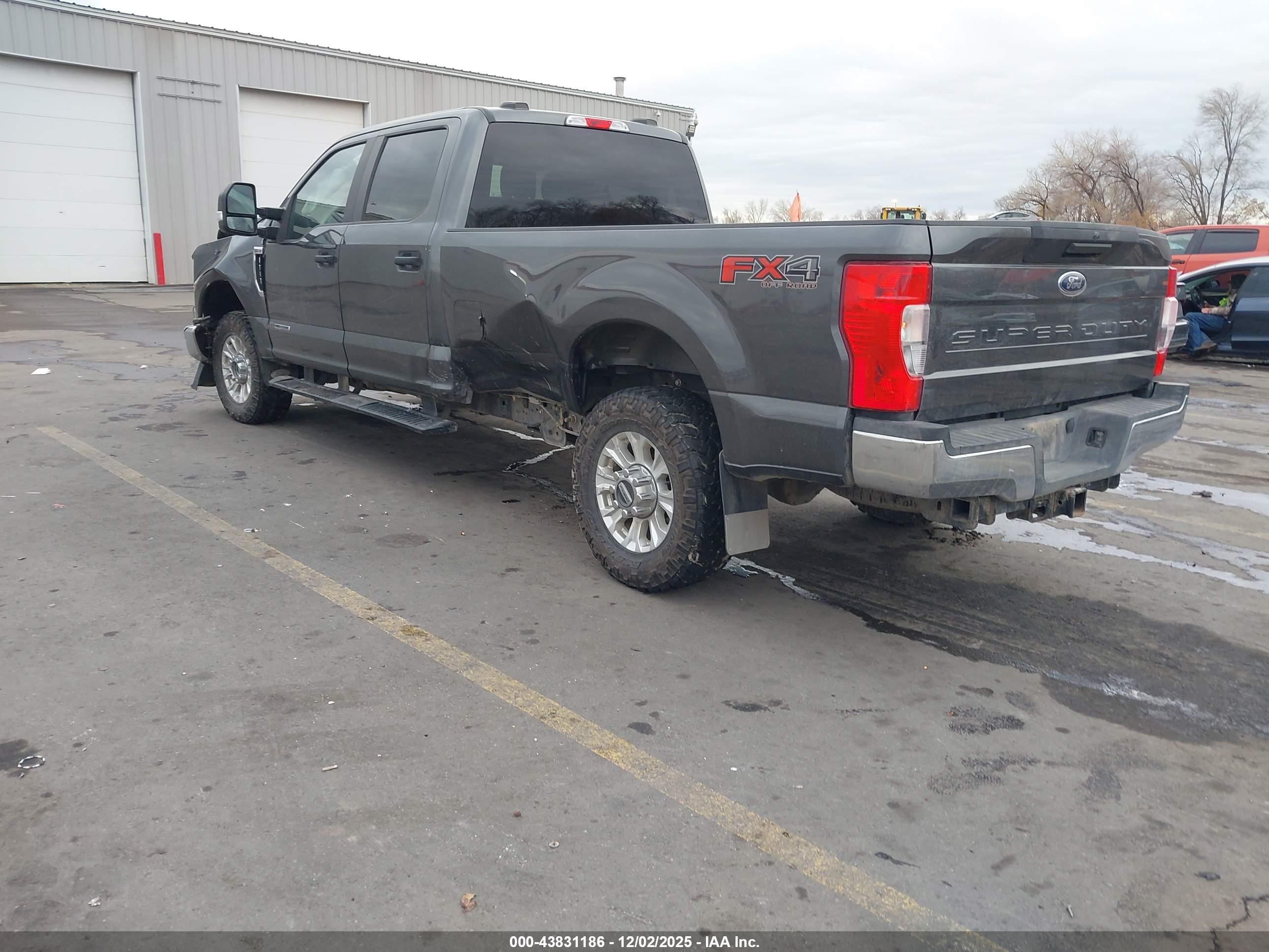FORD F-350 image 3