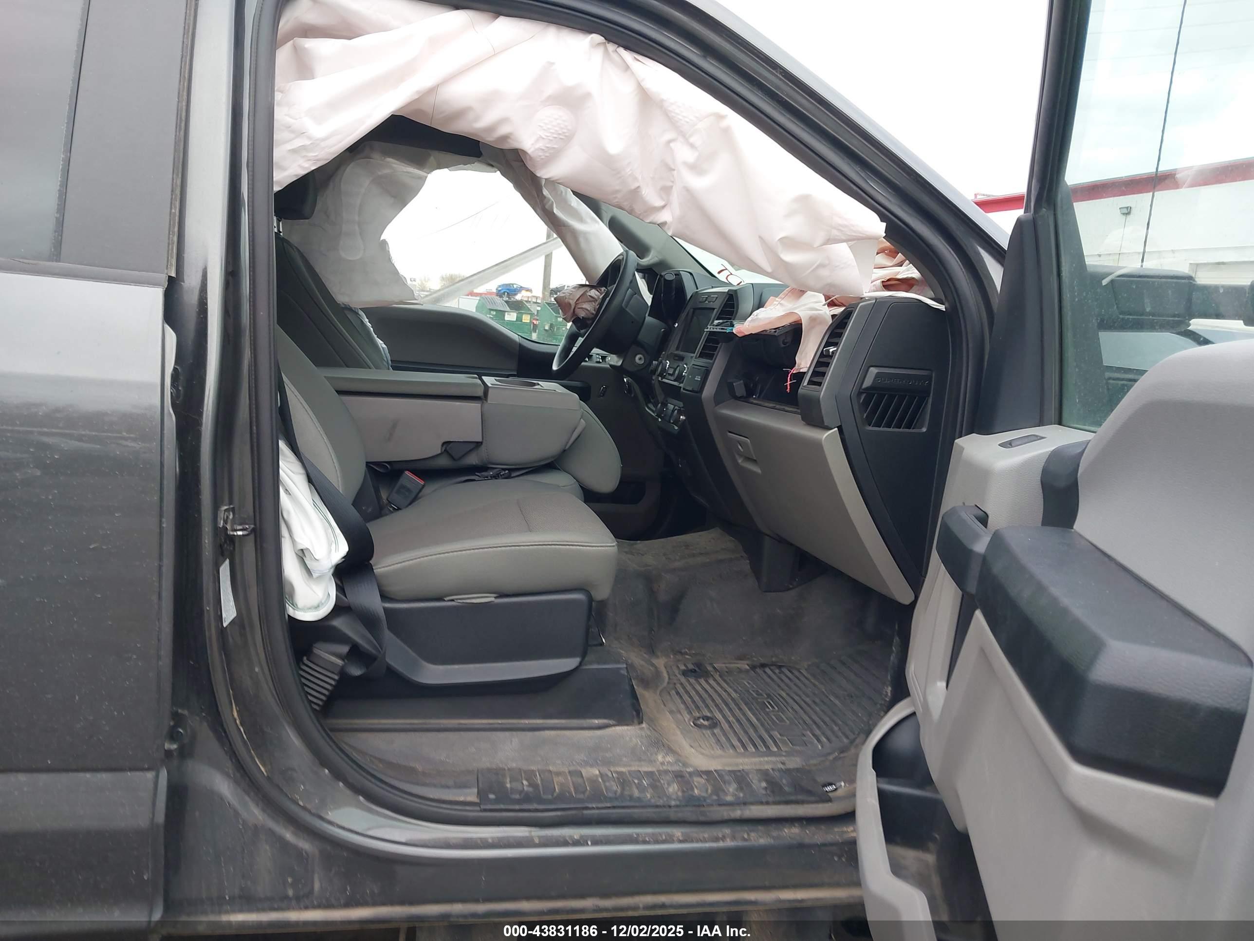 FORD F-350 image 5