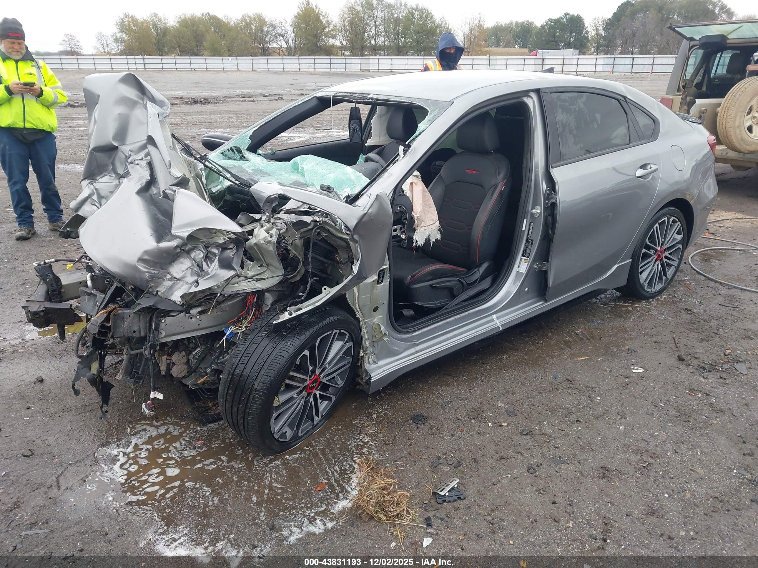 KIA FORTE image 2