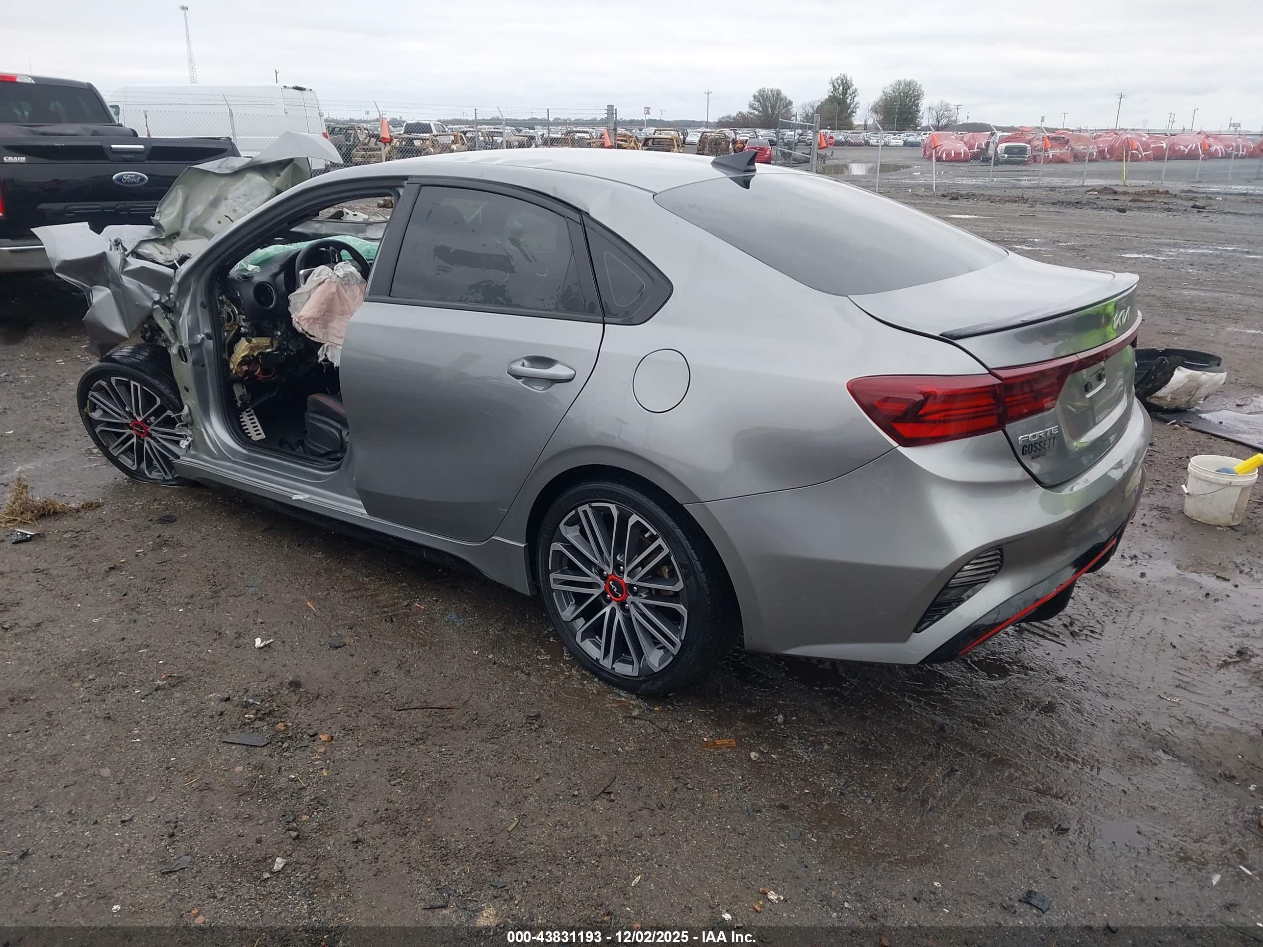 KIA FORTE image 3