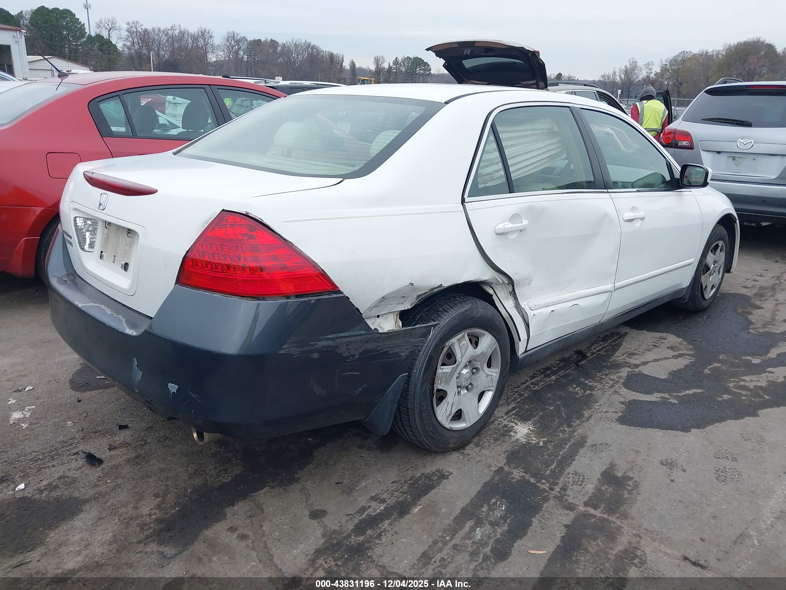 HONDA ACCORD image 4