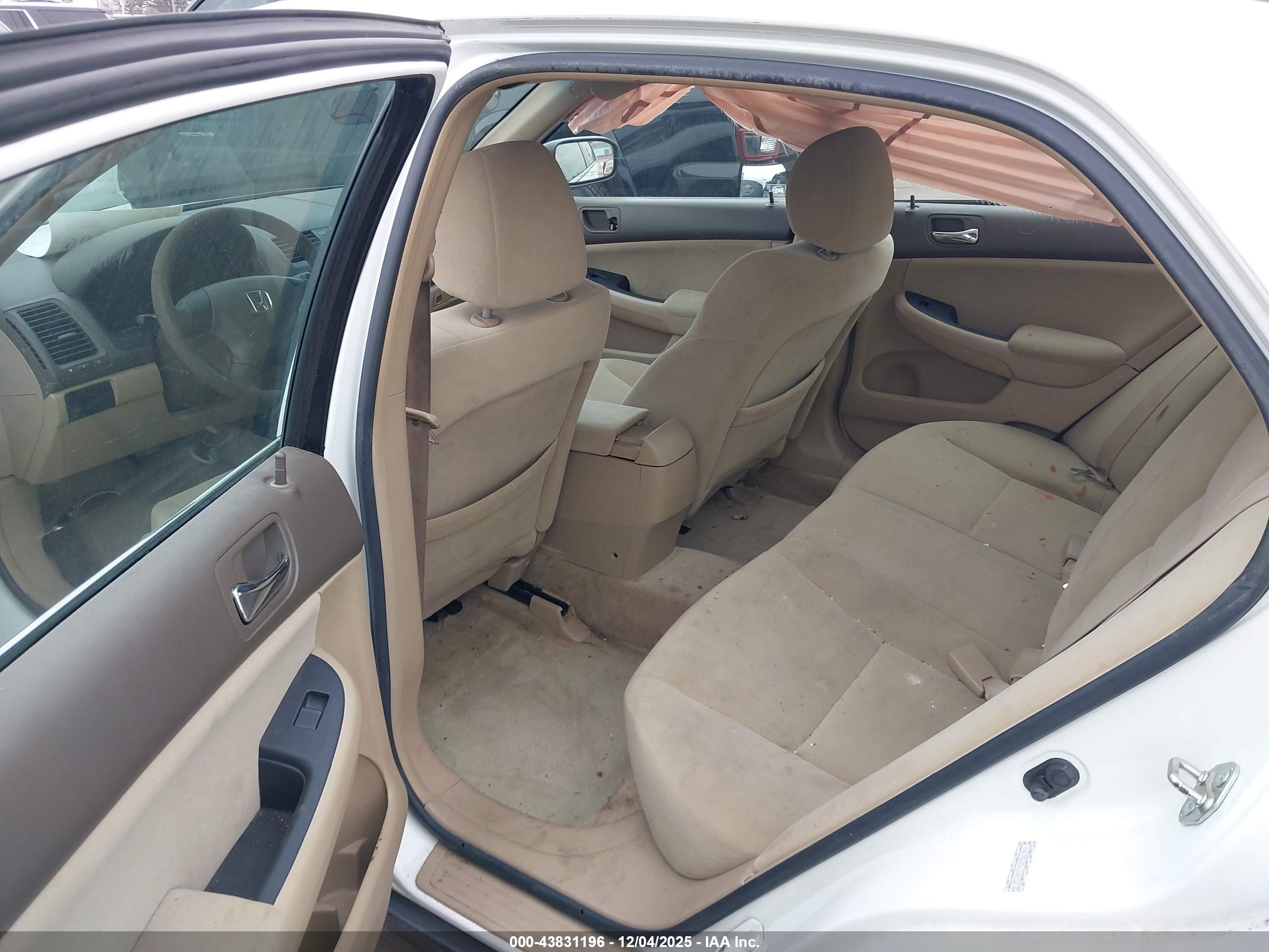 HONDA ACCORD image 8