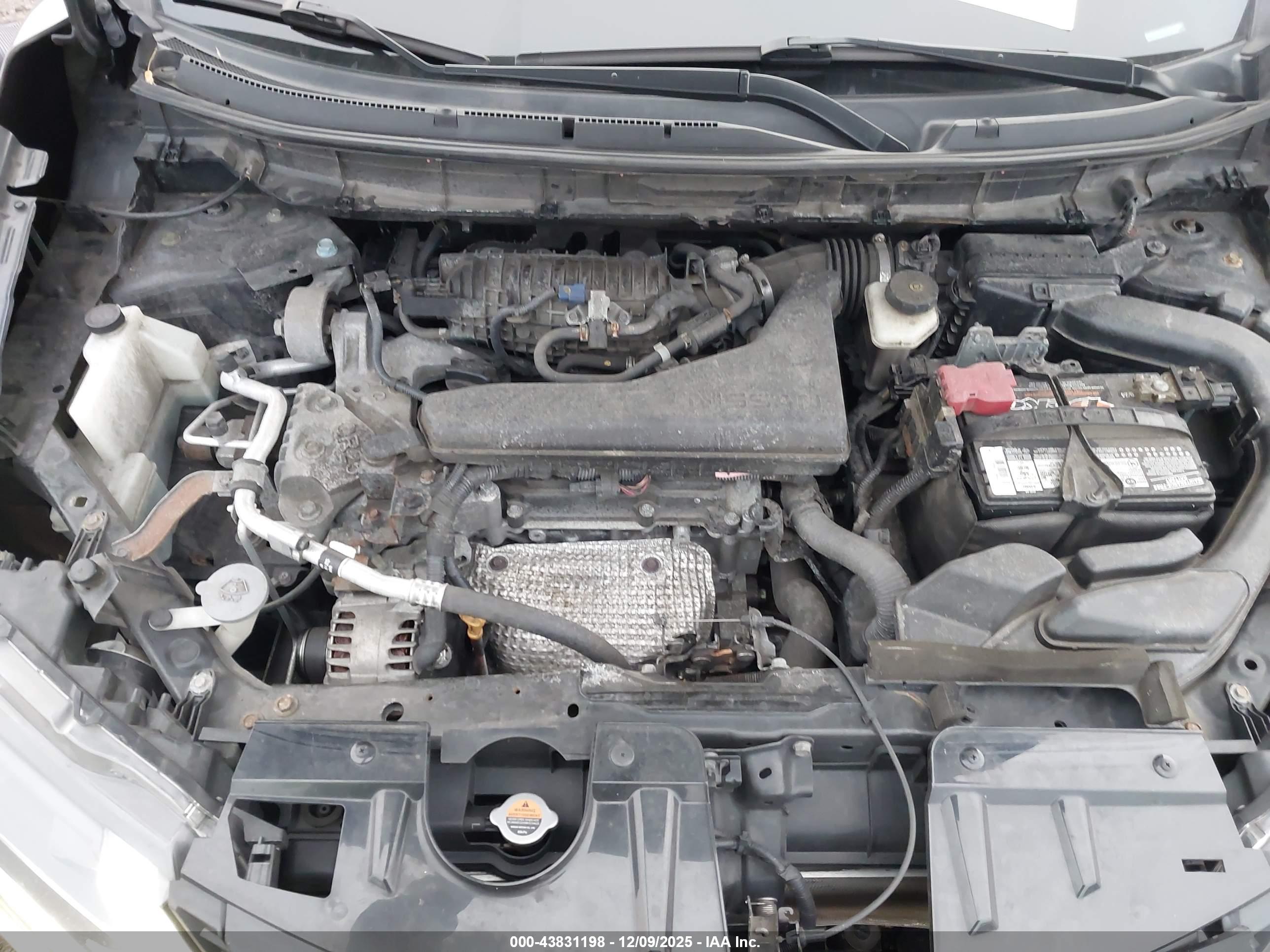 NISSAN ROGUE image 10