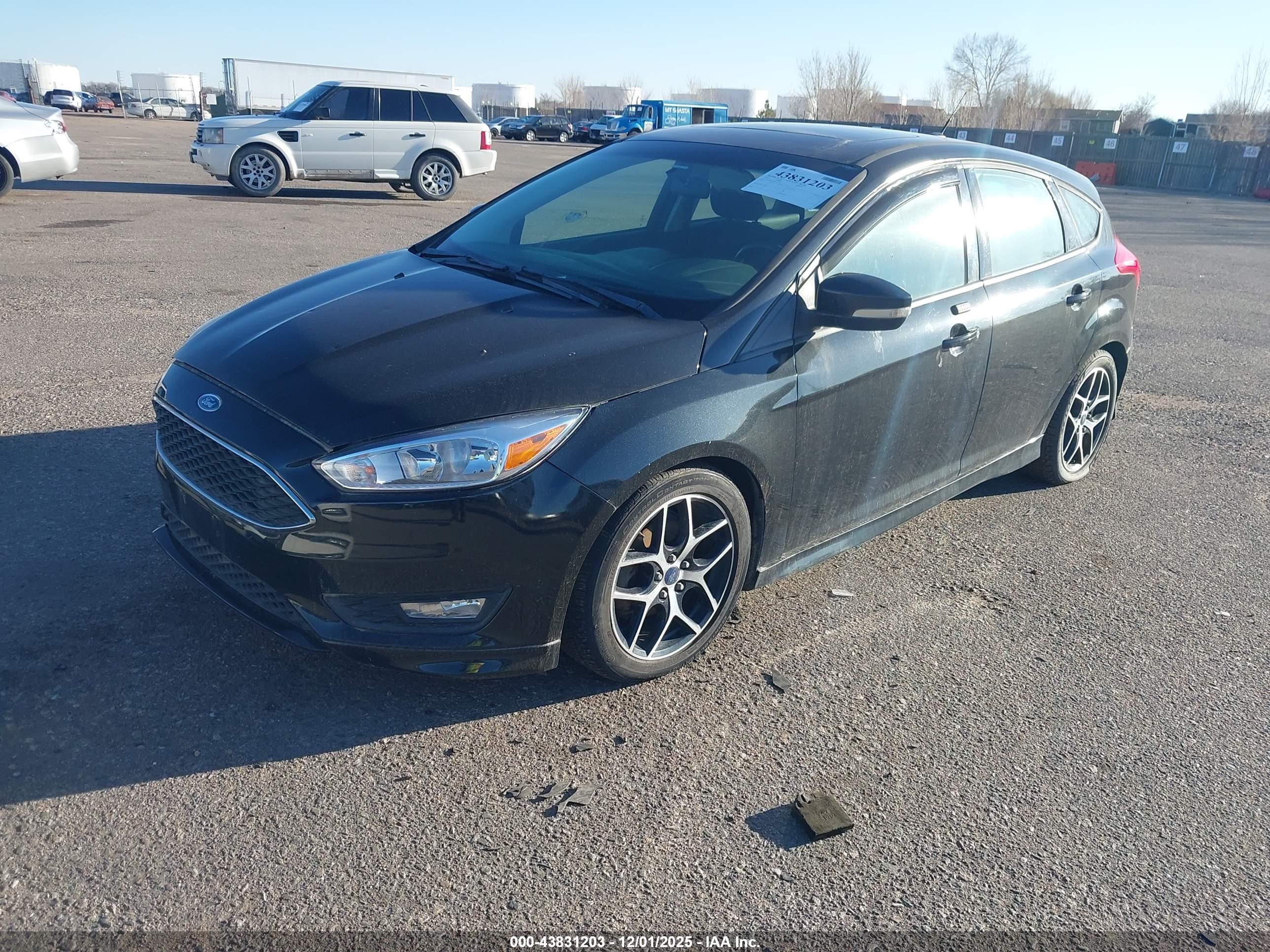 FORD FOCUS image 2