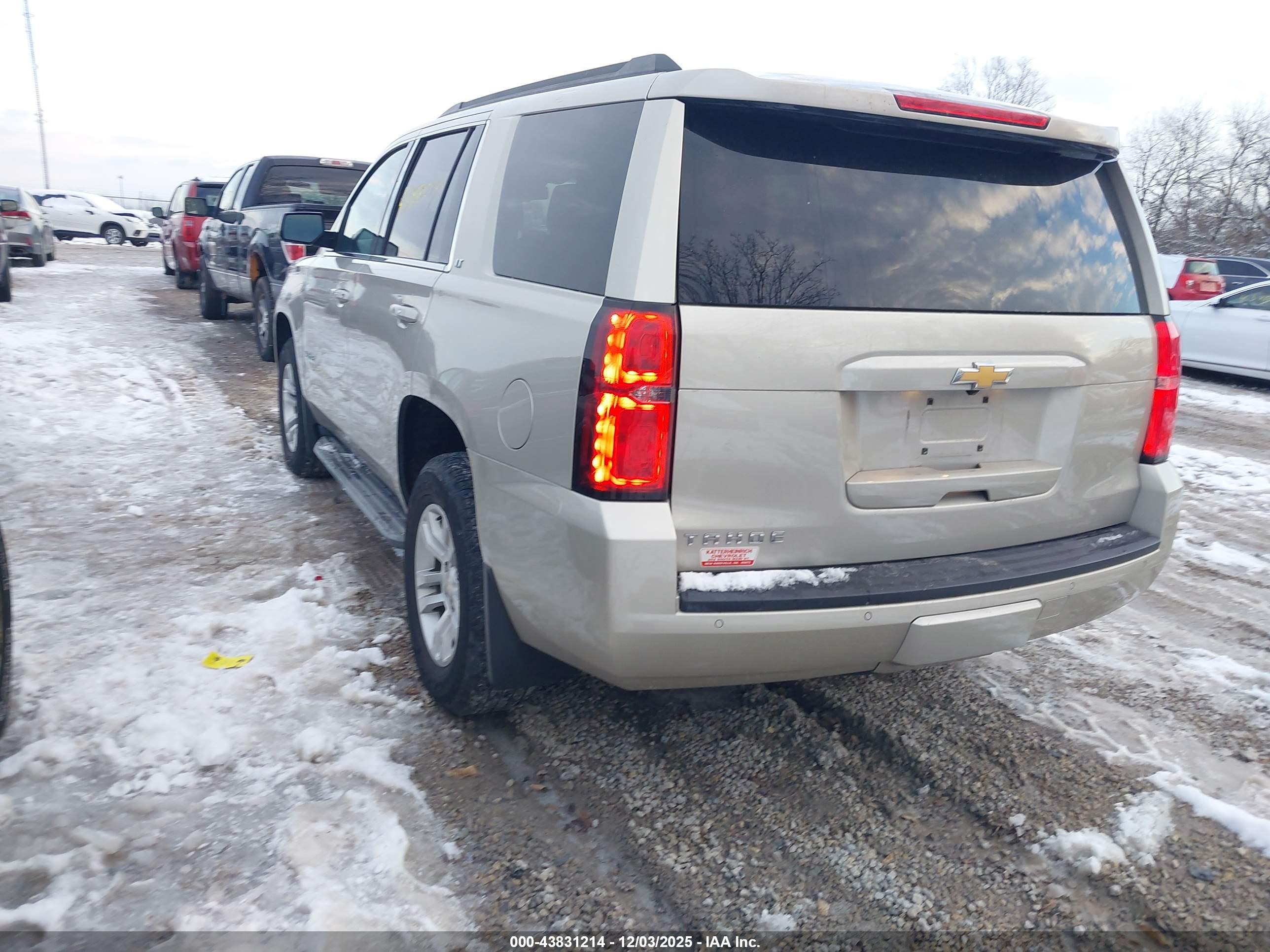 CHEVROLET TAHOE image 3
