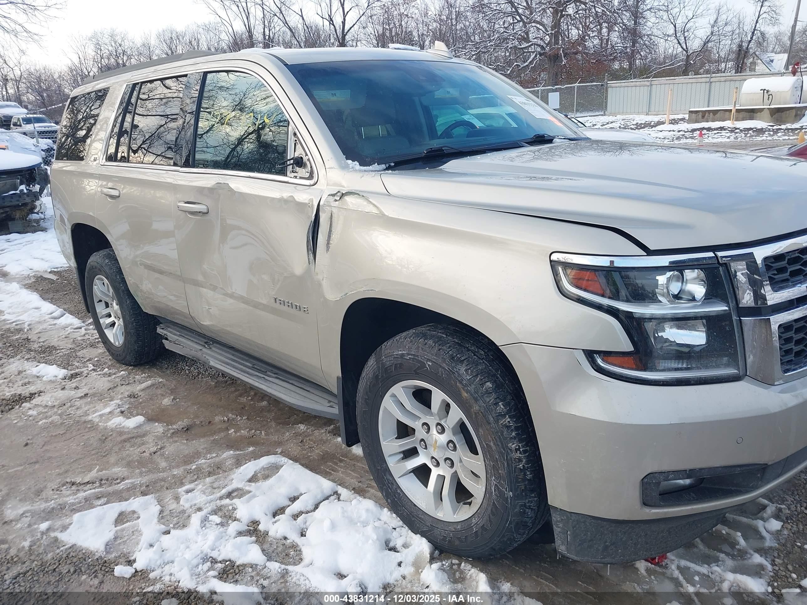 CHEVROLET TAHOE image 6