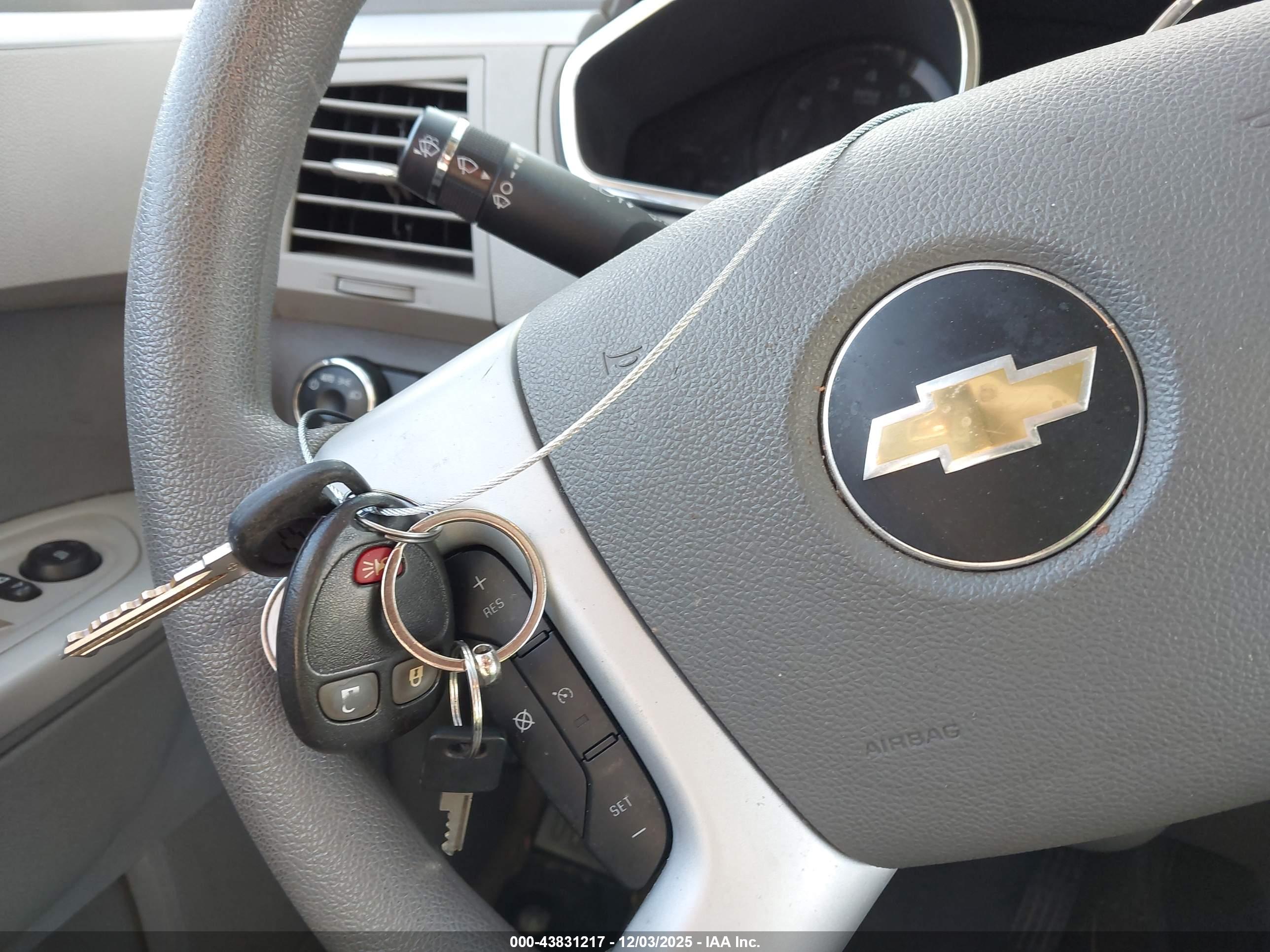 CHEVROLET TRAVERSE image 11