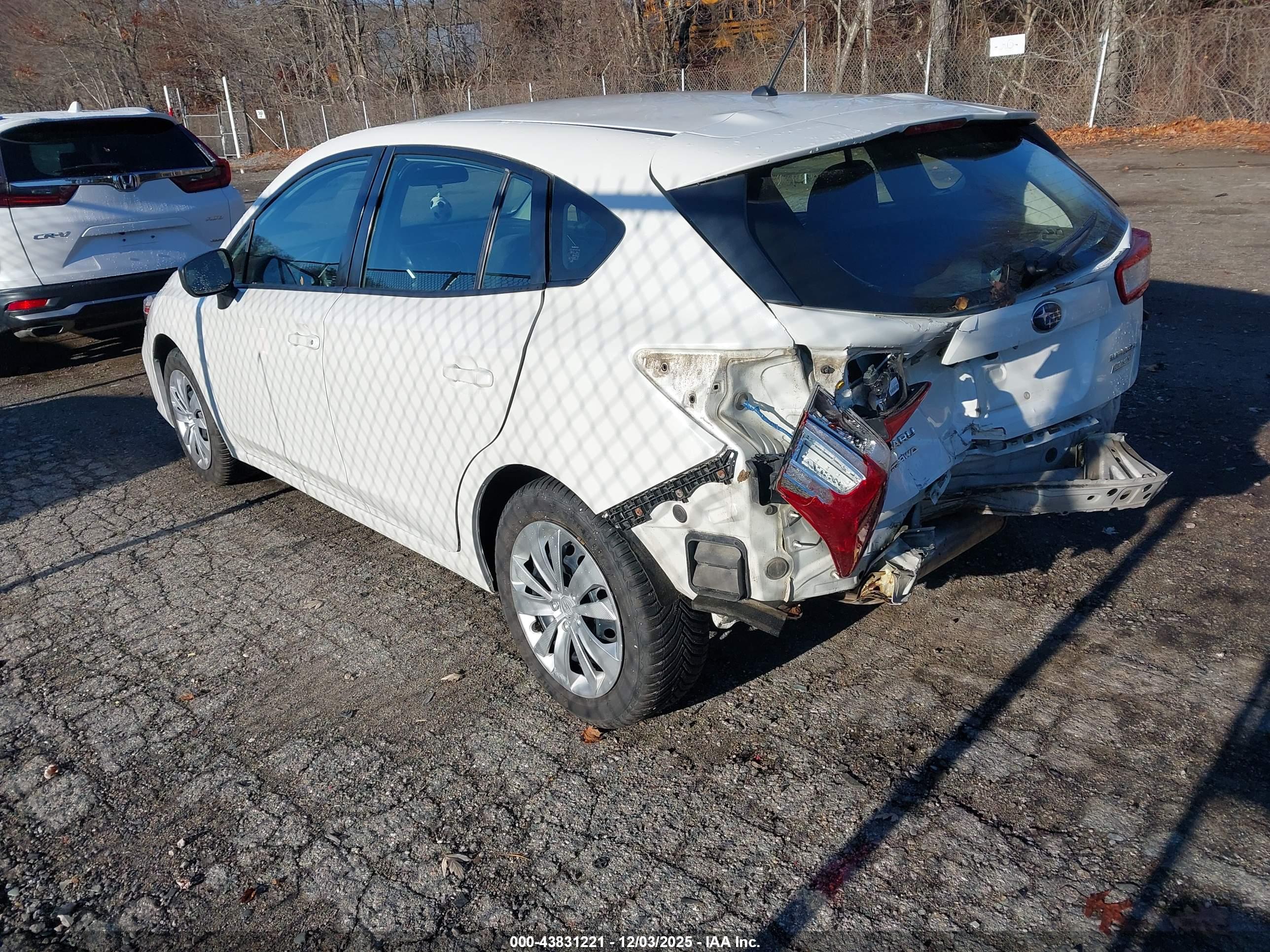 SUBARU IMPREZA image 3