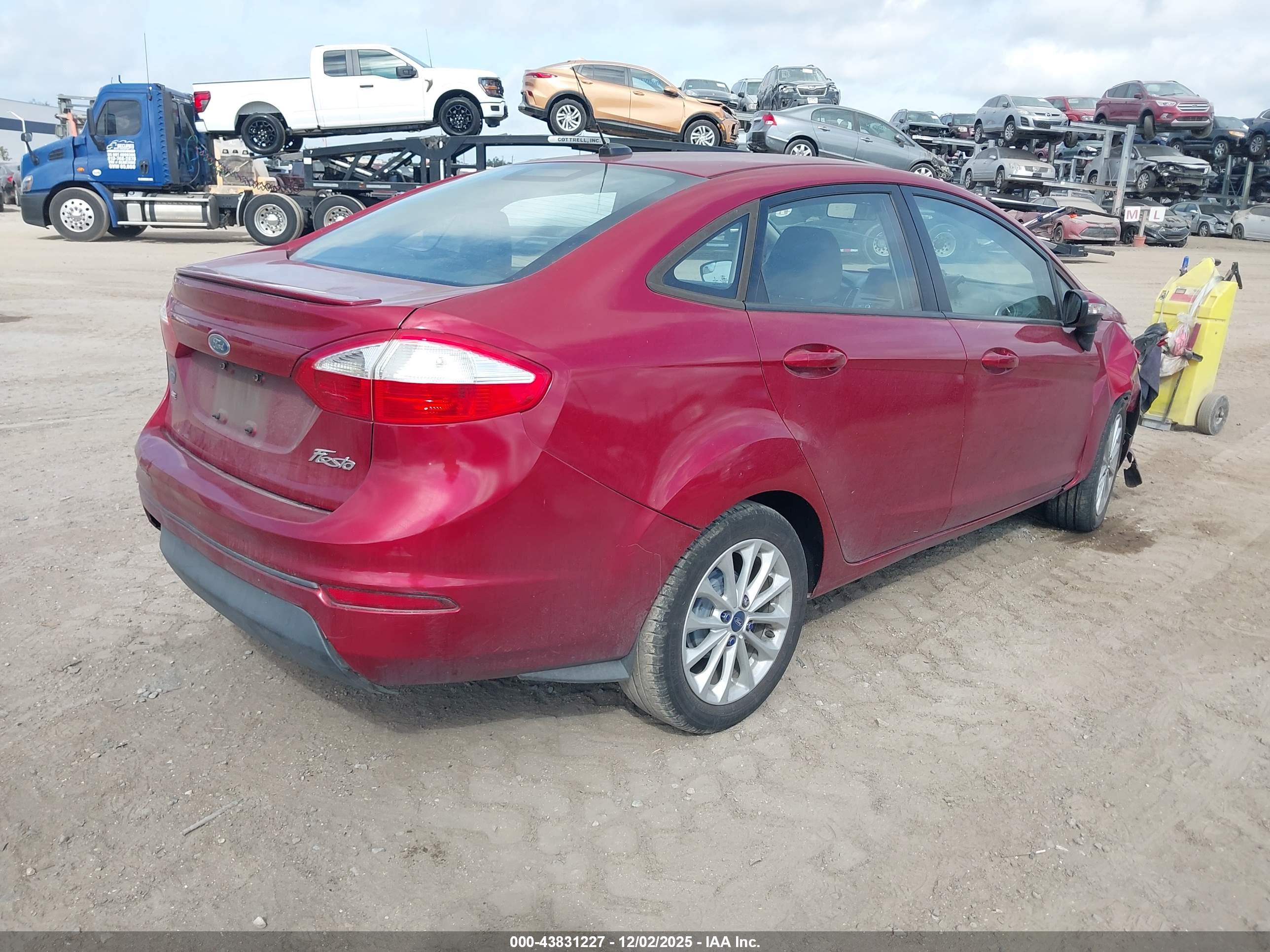 FORD FIESTA image 4