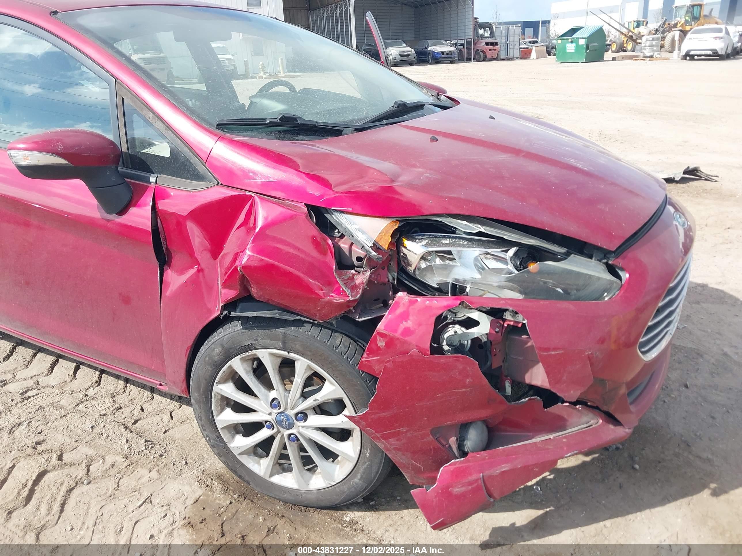 FORD FIESTA image 6