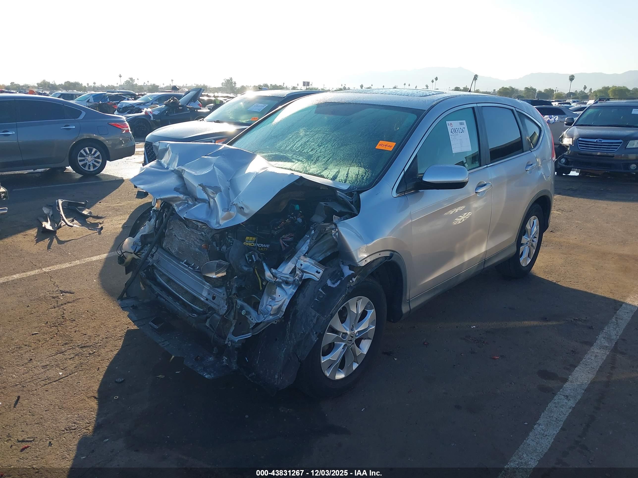 HONDA CR-V image 2