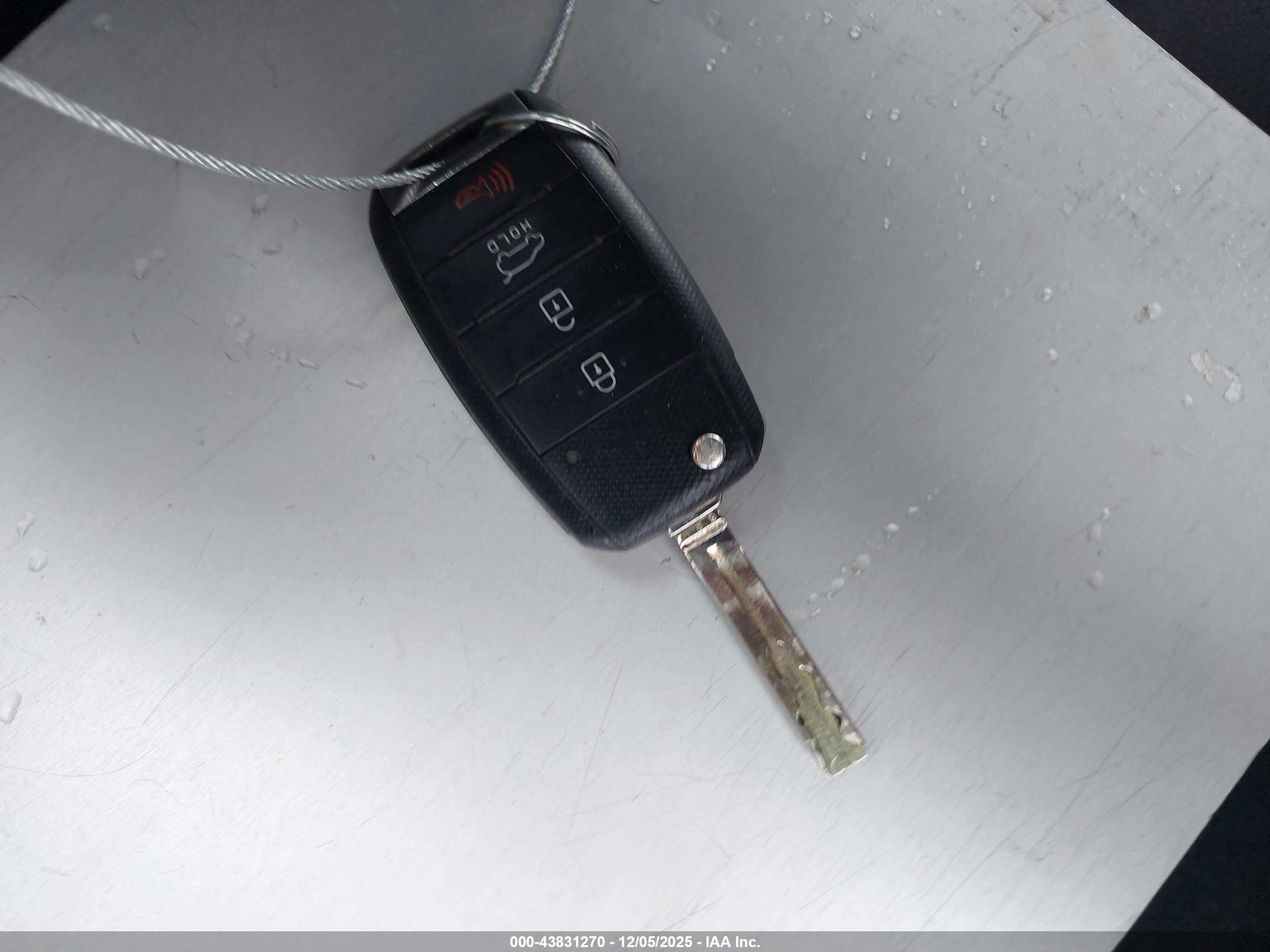 KIA SORENTO image 11
