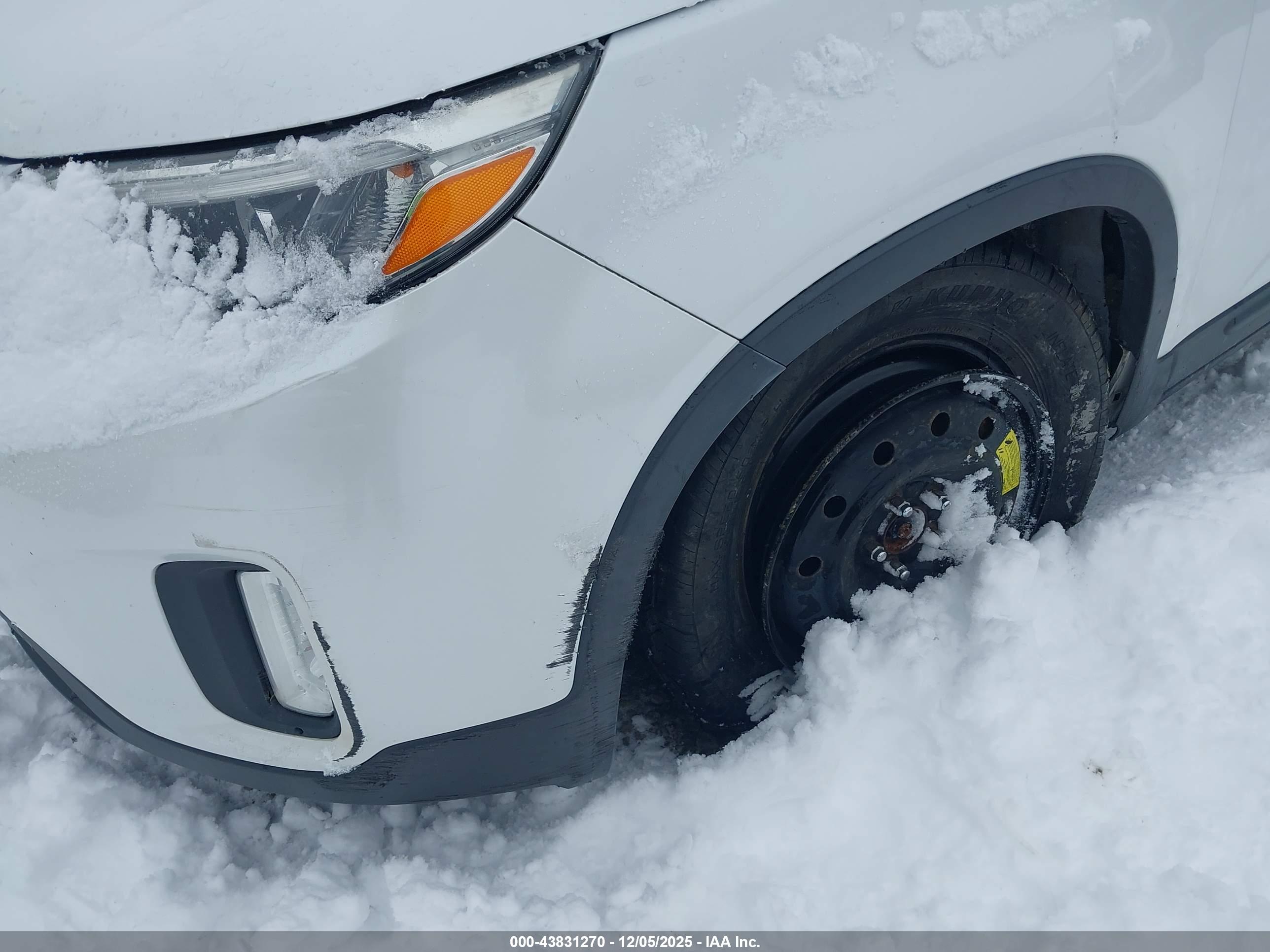 KIA SORENTO image 6