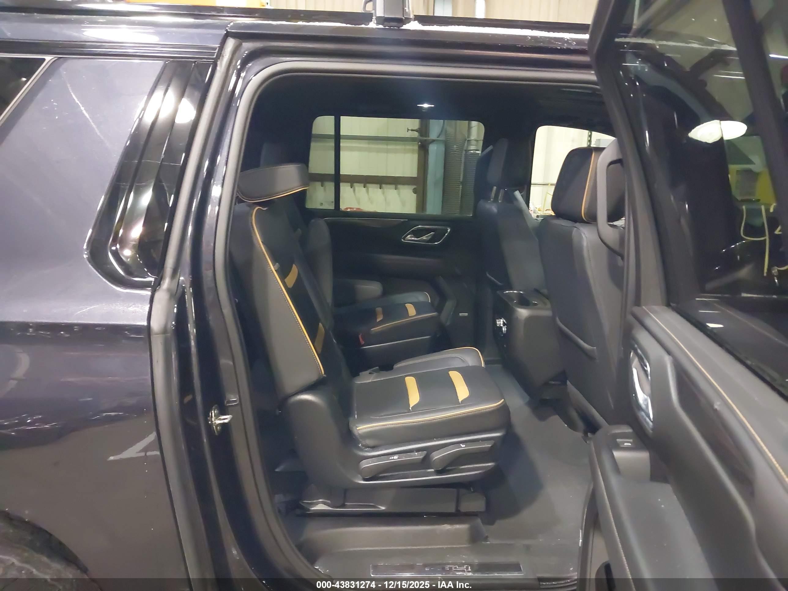 GMC YUKON image 8