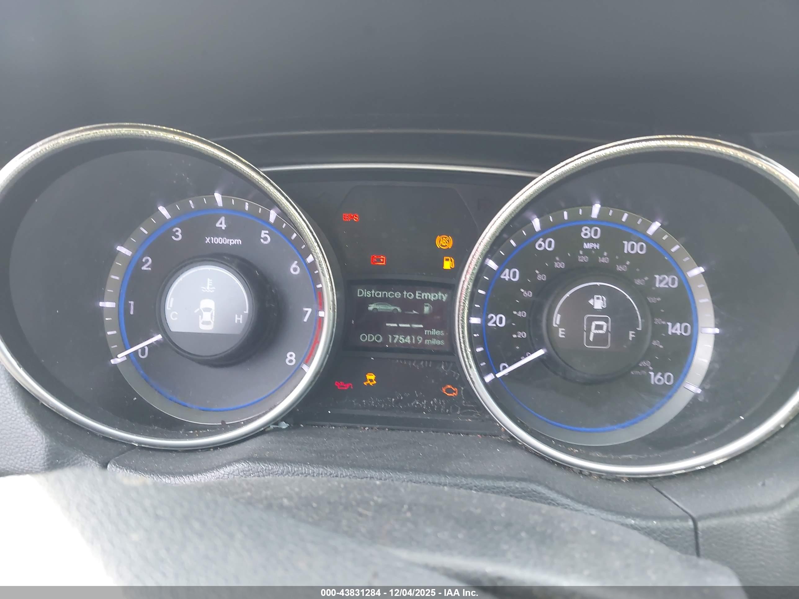 HYUNDAI SONATA image 7