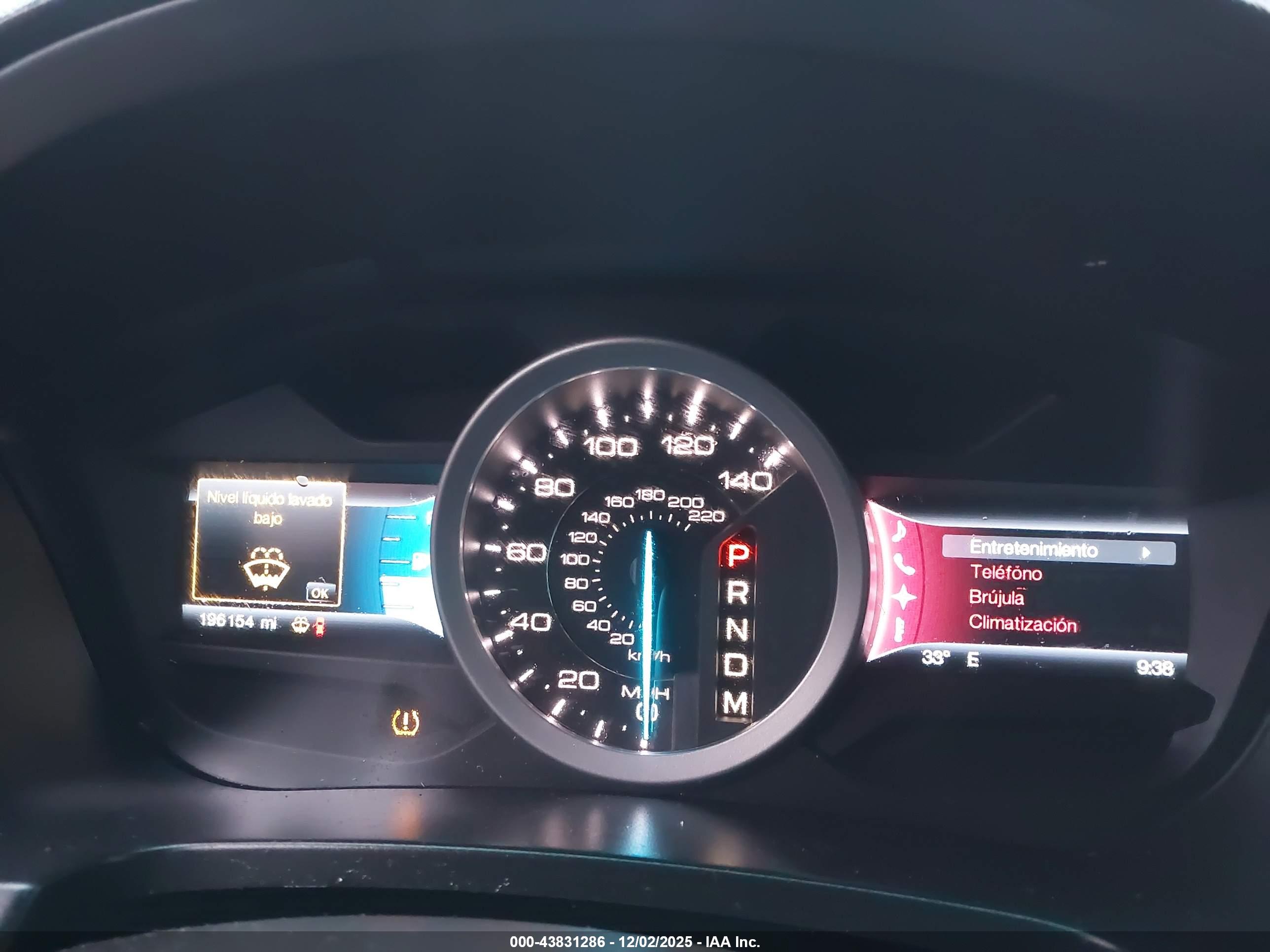 FORD EXPLORER image 7
