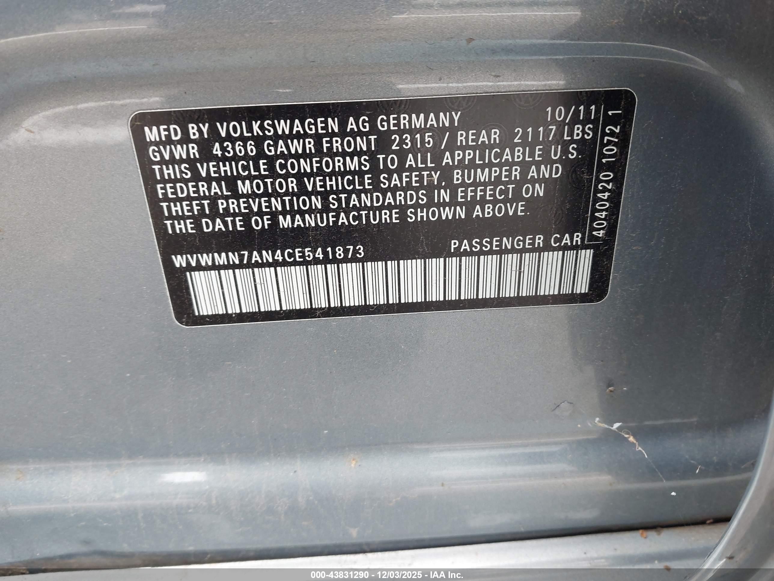 VOLKSWAGEN CC image 9