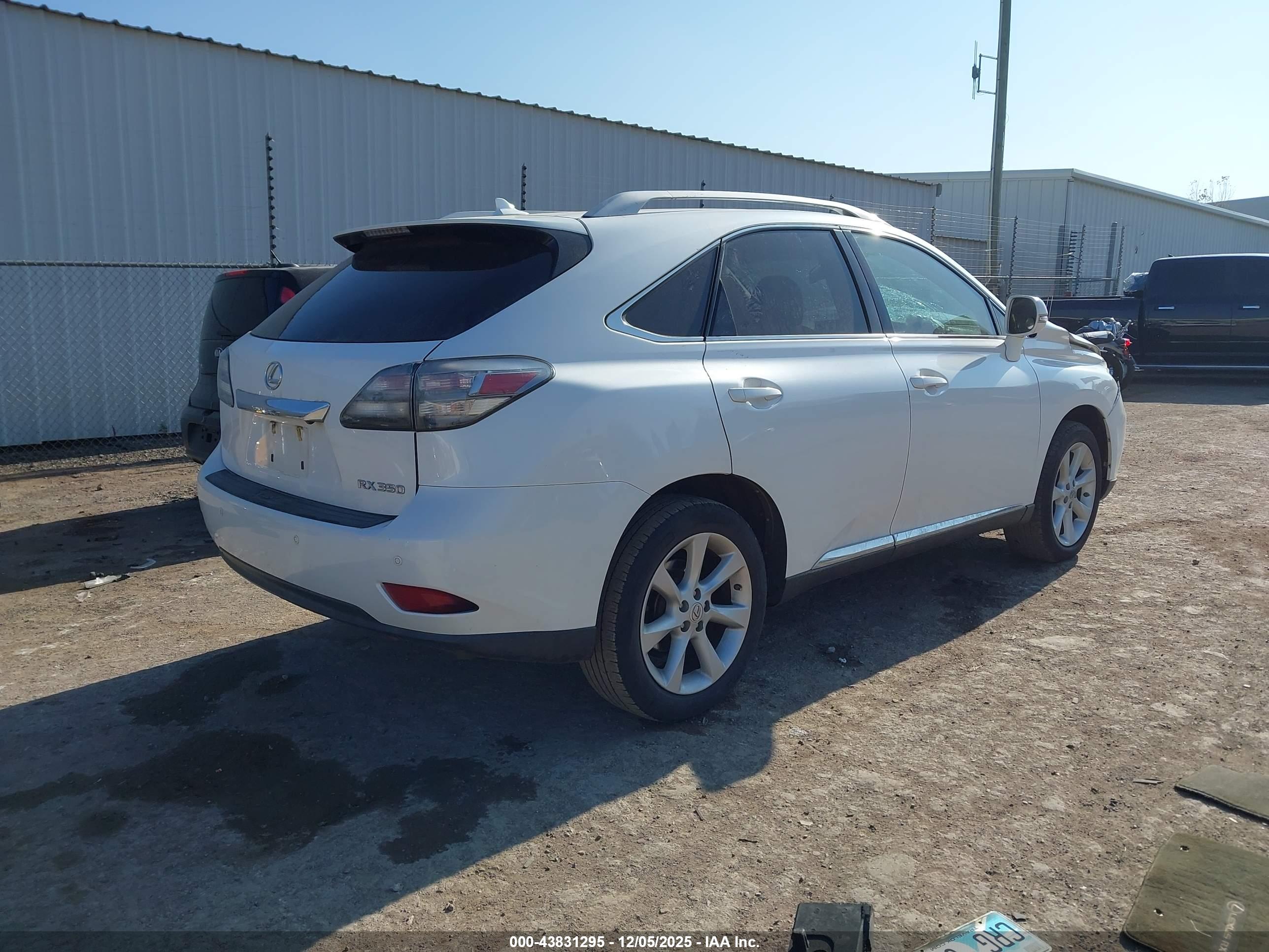 LEXUS RX image 4