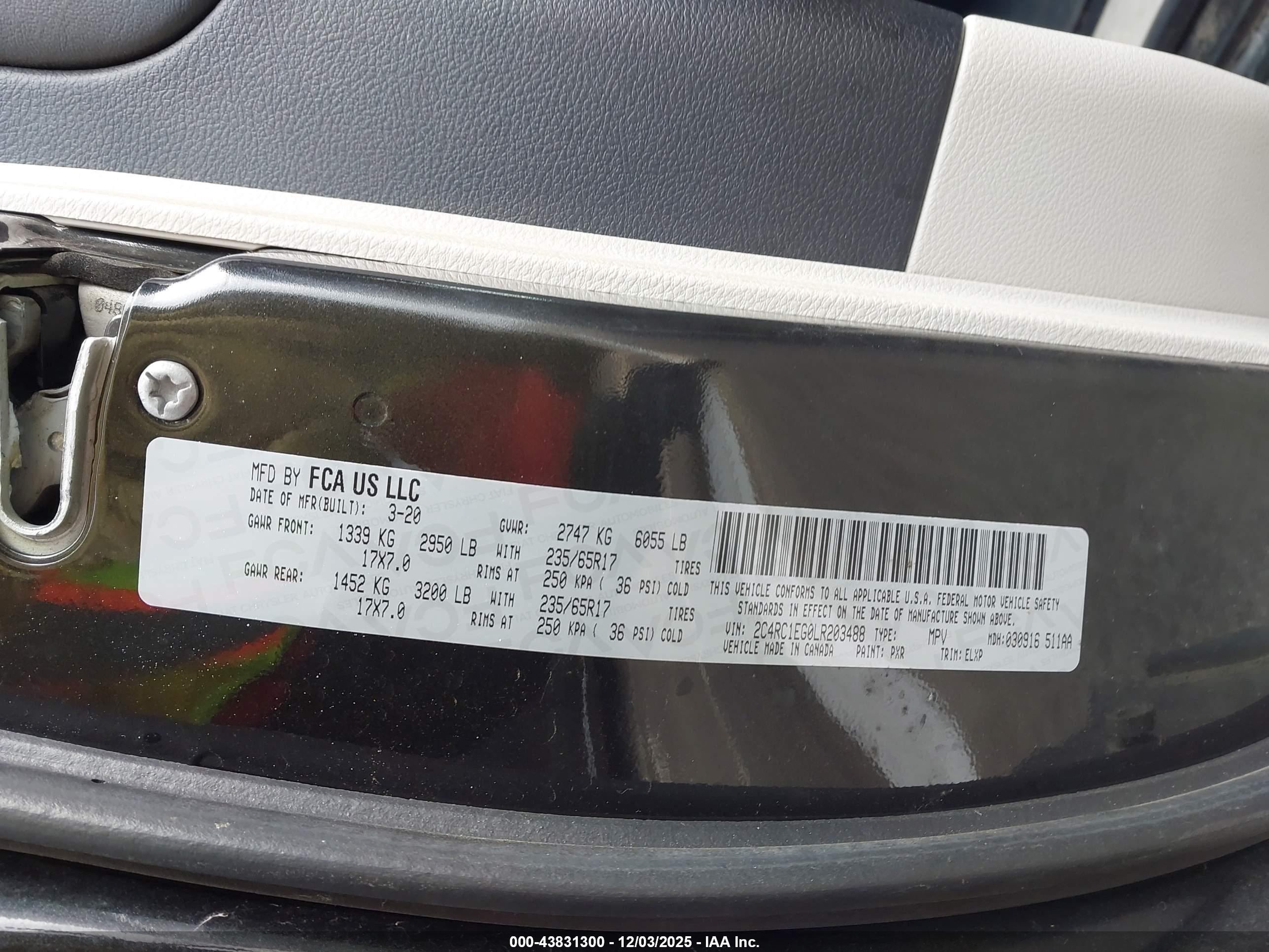 CHRYSLER PACIFICA image 9