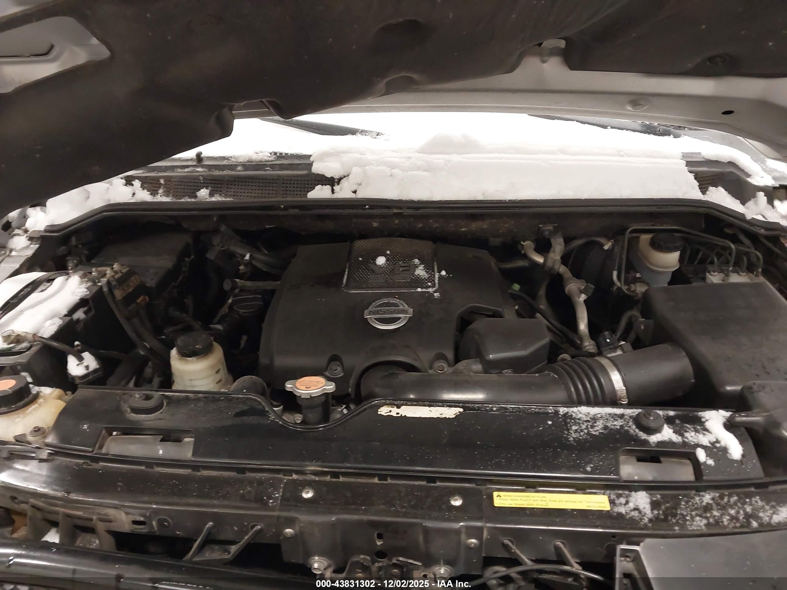 NISSAN TITAN image 10